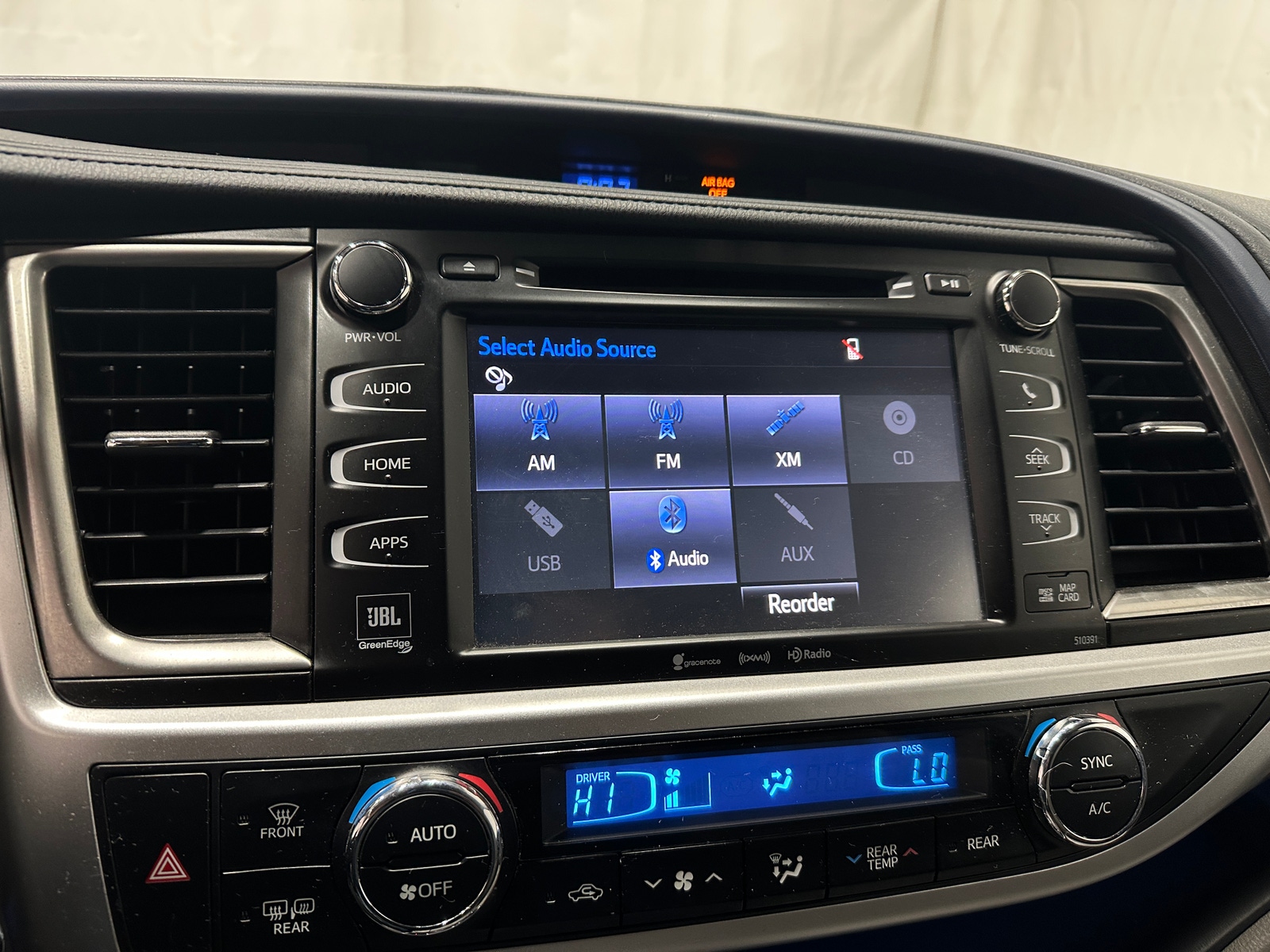 Thumbnail: 2019 Toyota Highlander - 3