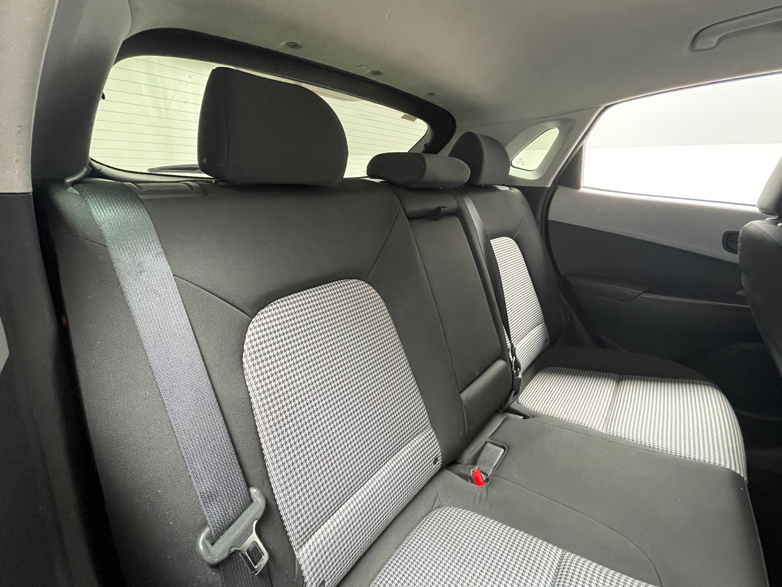 Thumbnail: 2020 Hyundai Kona - 6