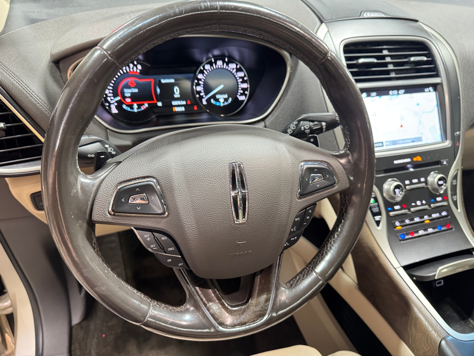 Thumbnail: 2017 Lincoln MKX - 4