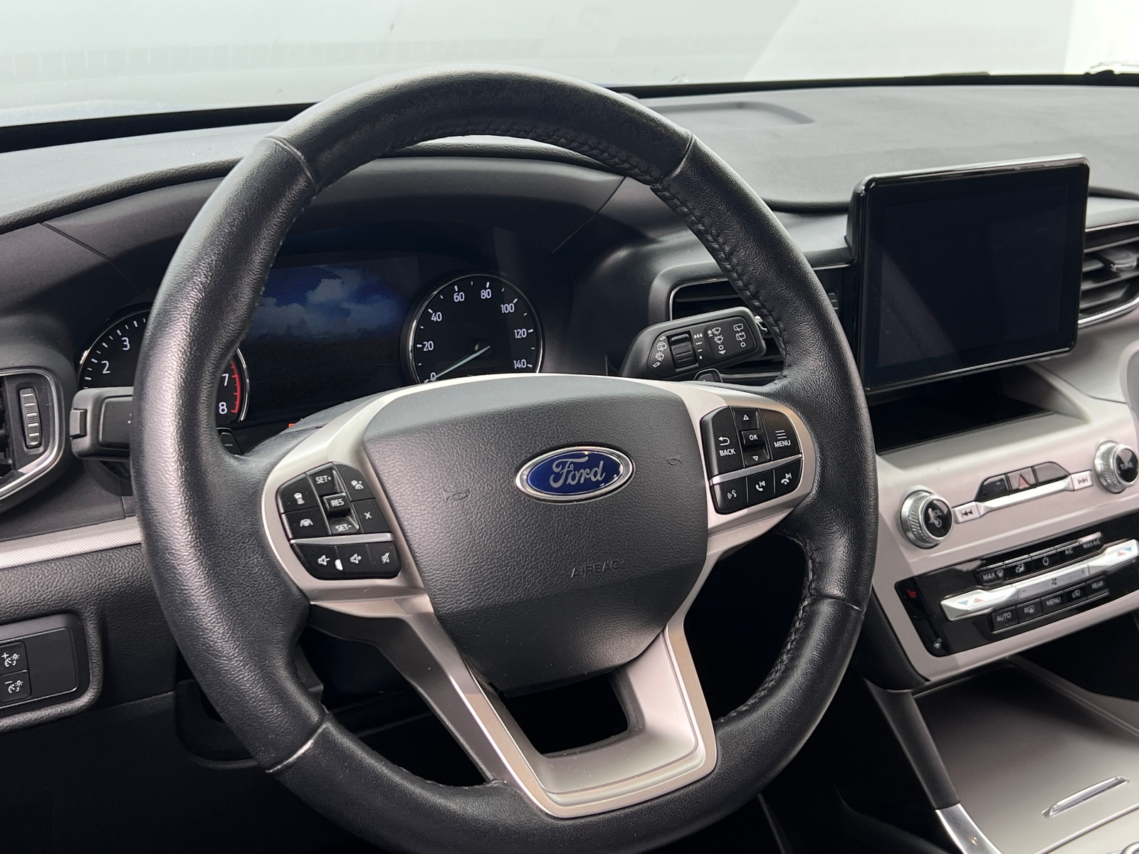 Thumbnail: 2021 Ford Explorer - 5