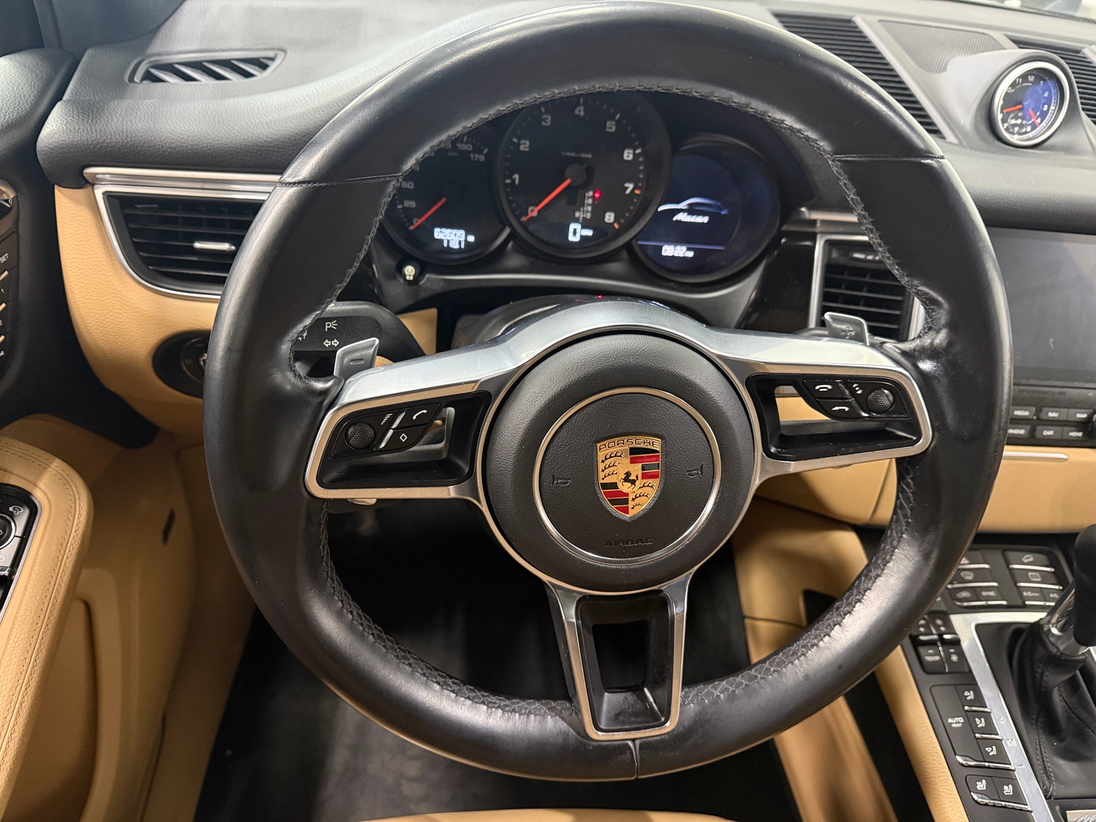 Thumbnail: 2017 Porsche Macan - 5