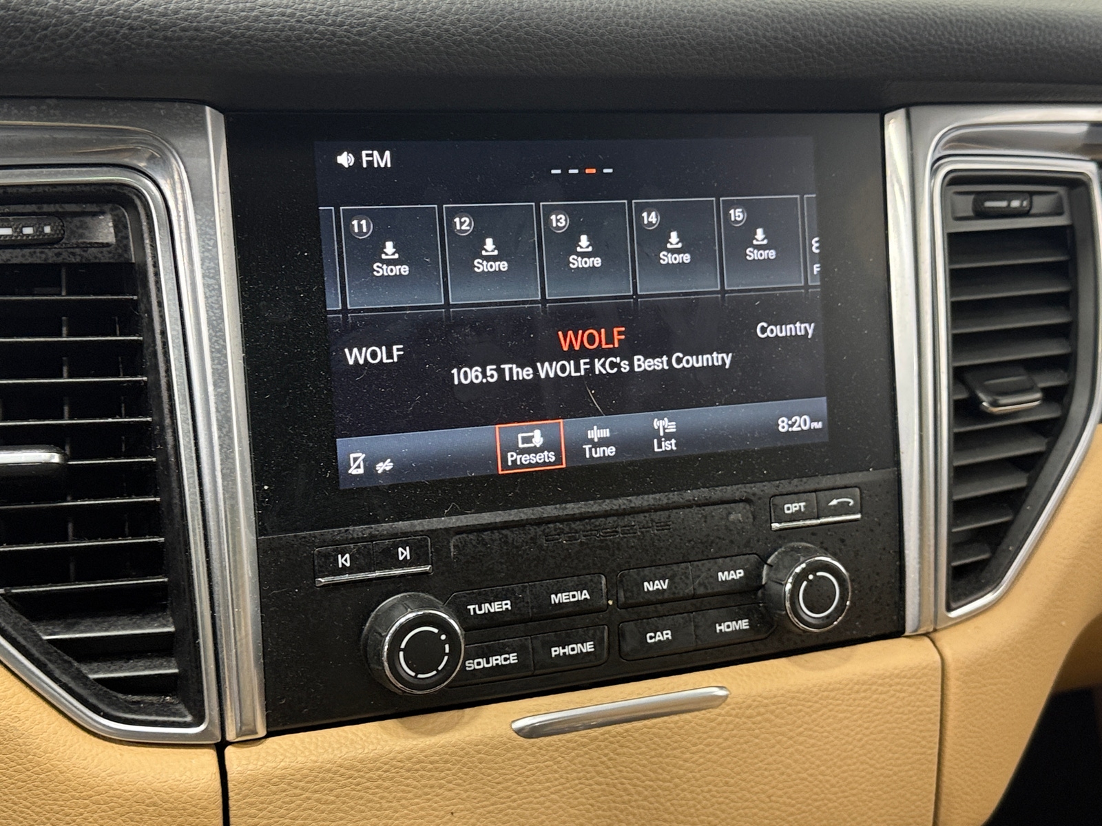 Thumbnail: 2017 Porsche Macan - 4