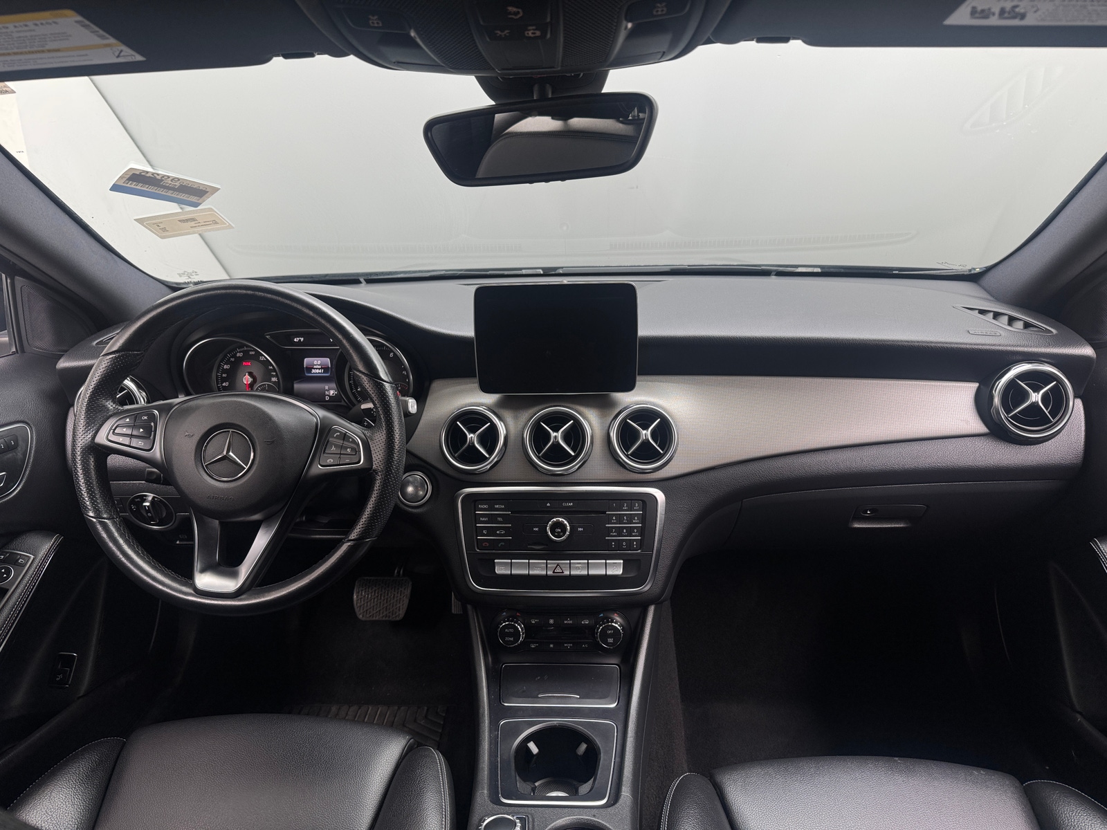 Thumbnail: 2019 Mercedes-Benz GLA - 2