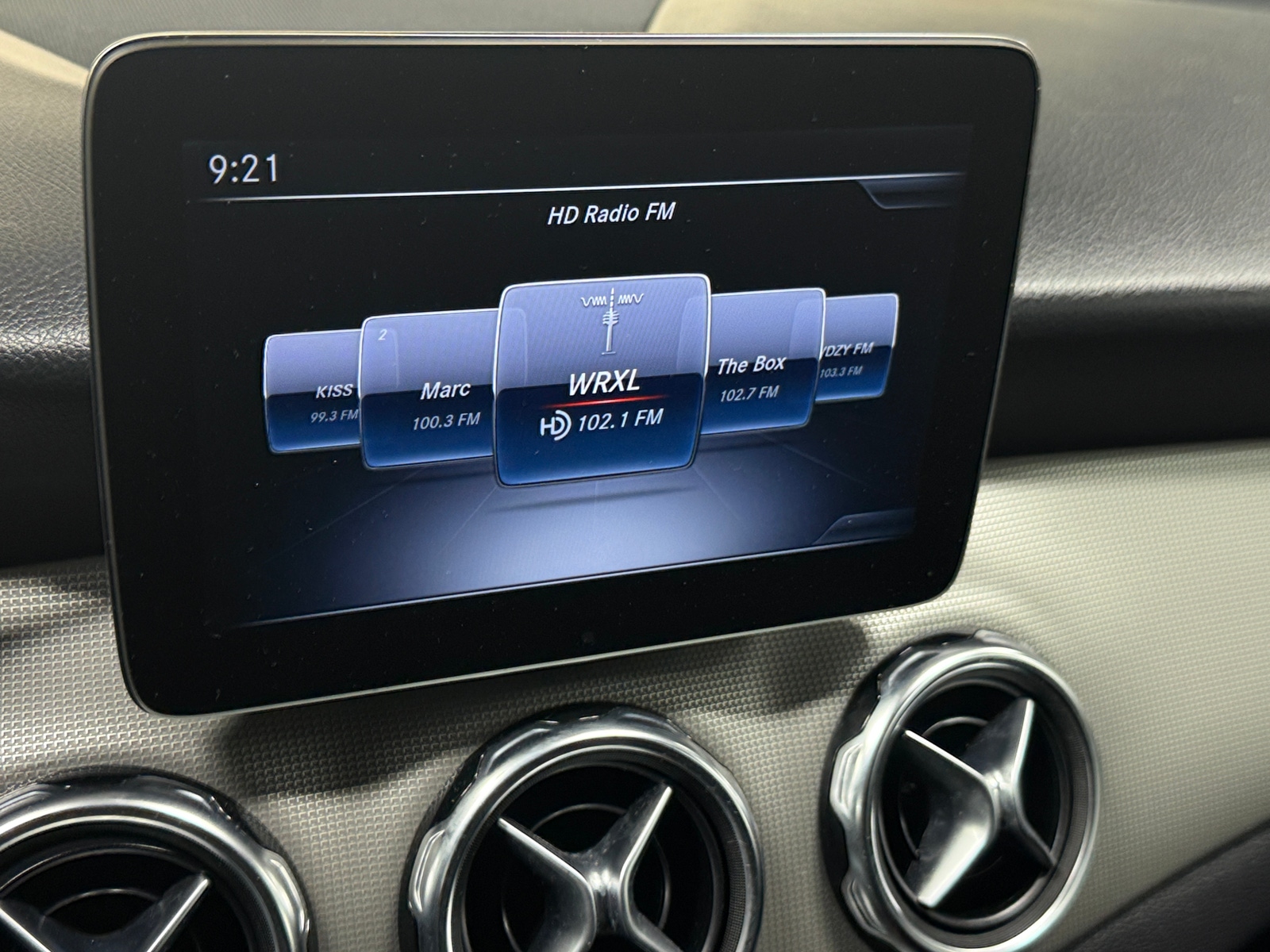 Thumbnail: 2019 Mercedes-Benz GLA - 3