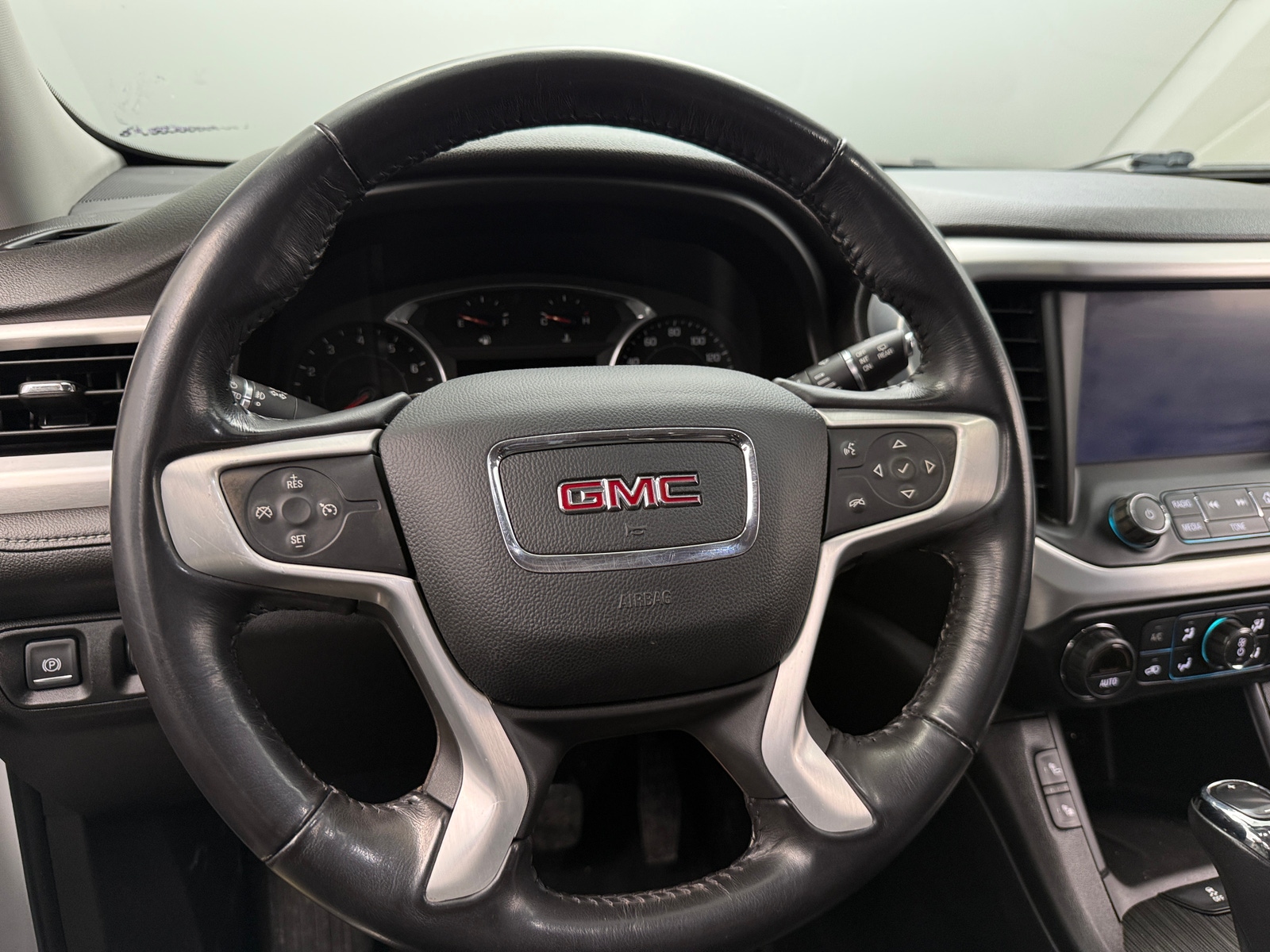 Thumbnail: 2019 GMC Acadia - 4