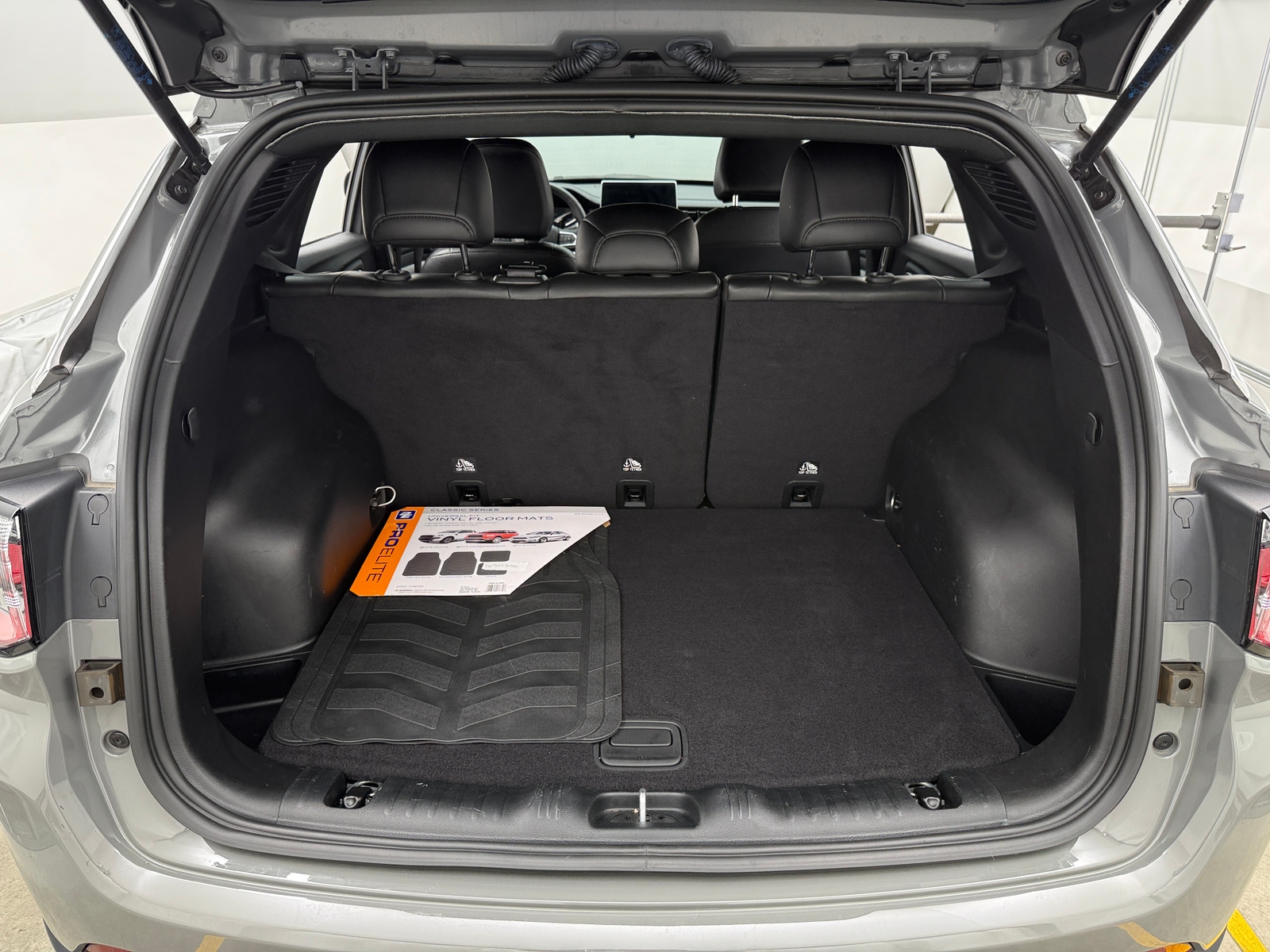 Thumbnail: 2023 Jeep Compass - 7