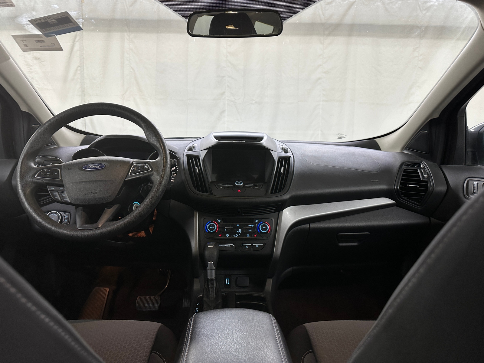 Thumbnail: 2017 Ford Escape - 3