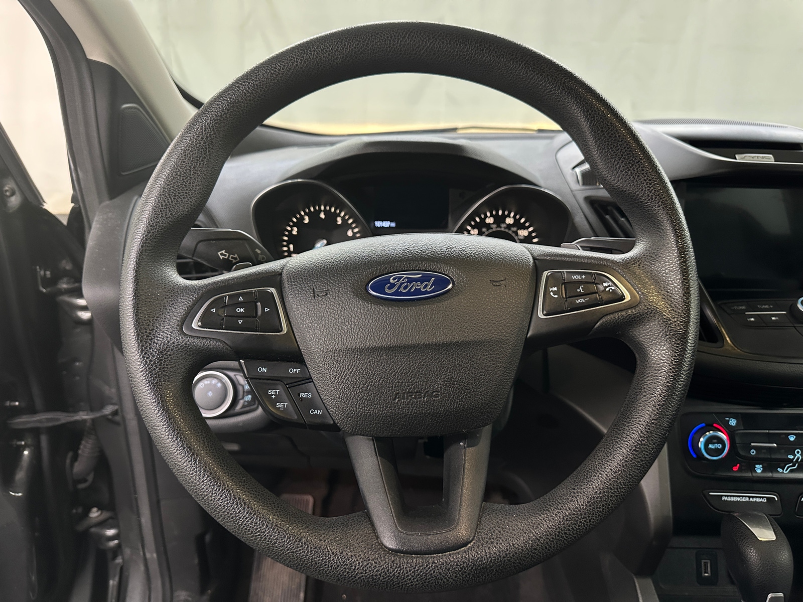 Thumbnail: 2017 Ford Escape - 5