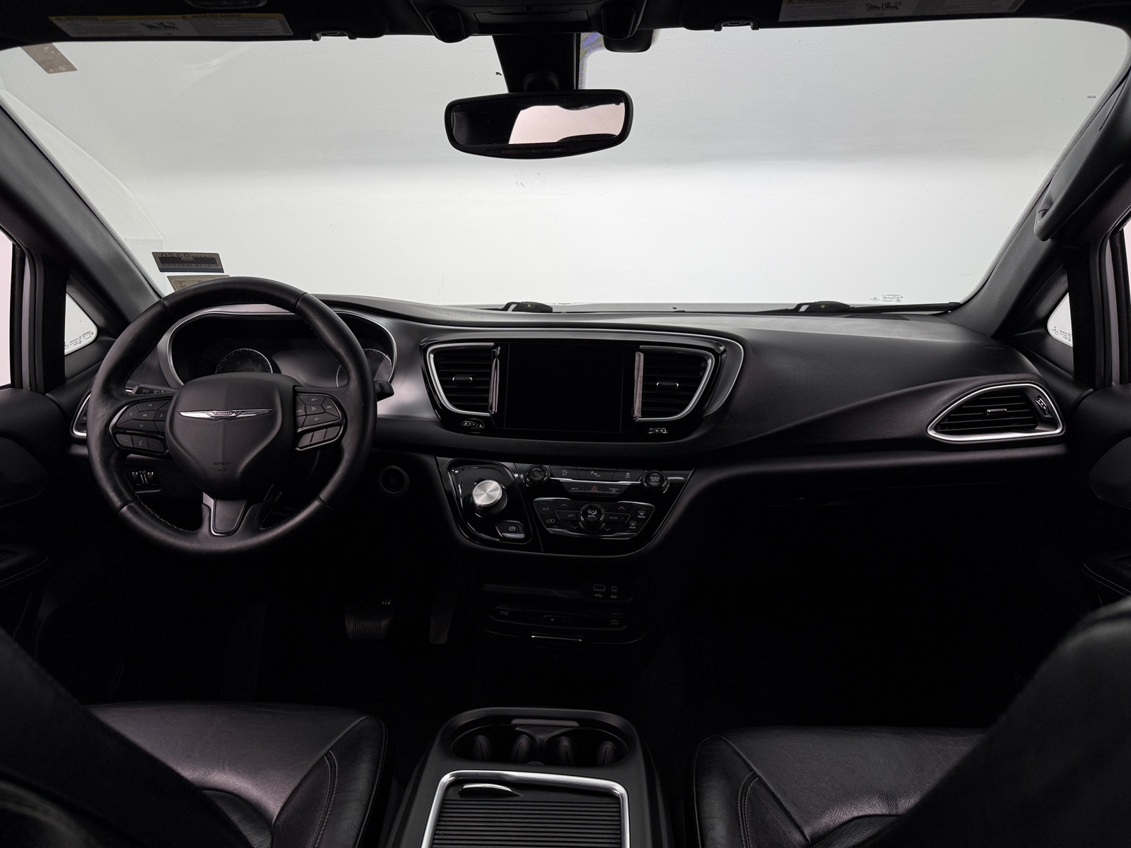 Thumbnail: 2018 Chrysler Pacifica - 2