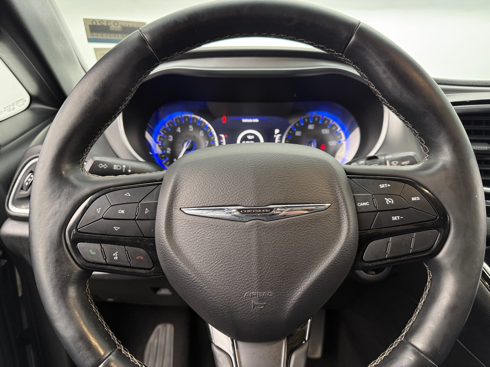 Thumbnail: 2018 Chrysler Pacifica - 4