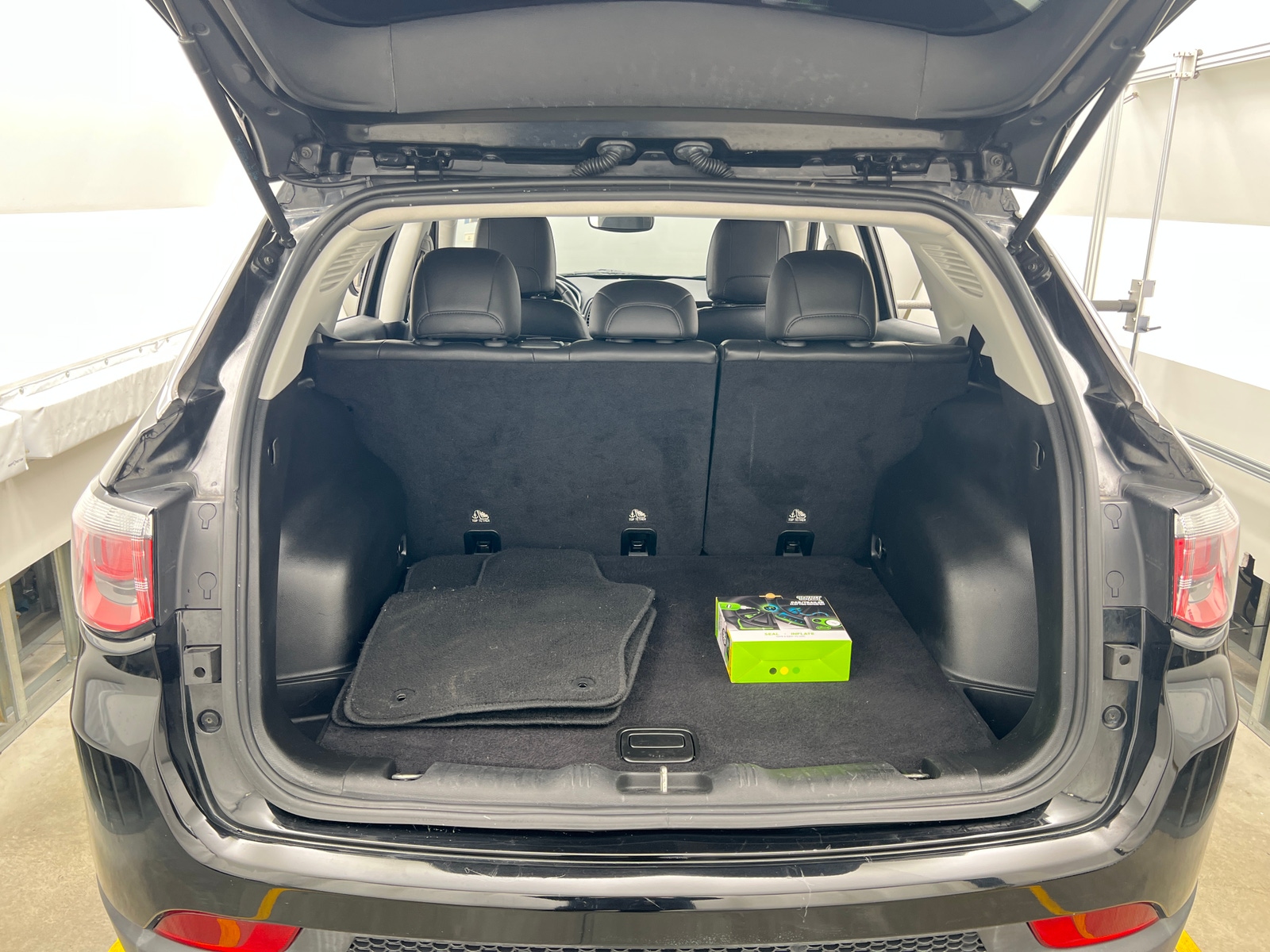 Thumbnail: 2018 Jeep Compass - 7