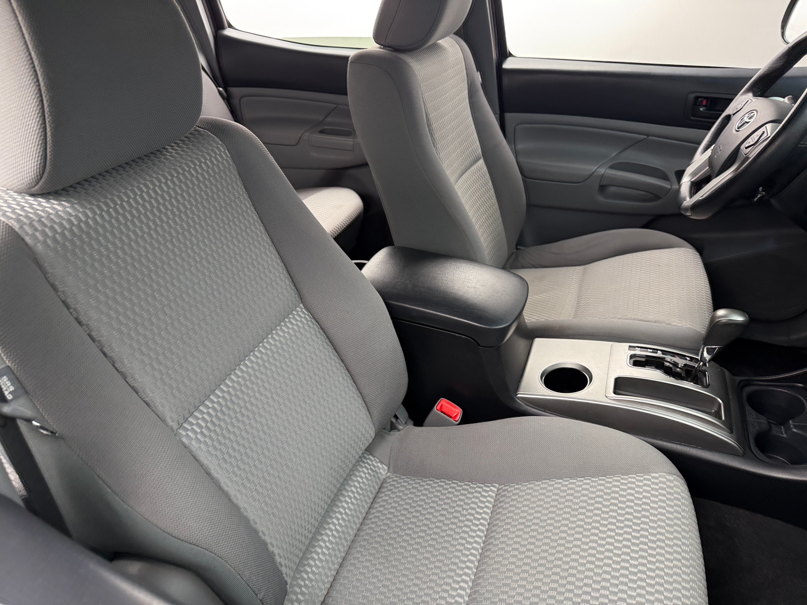 Thumbnail: 2015 Toyota Tacoma - 2