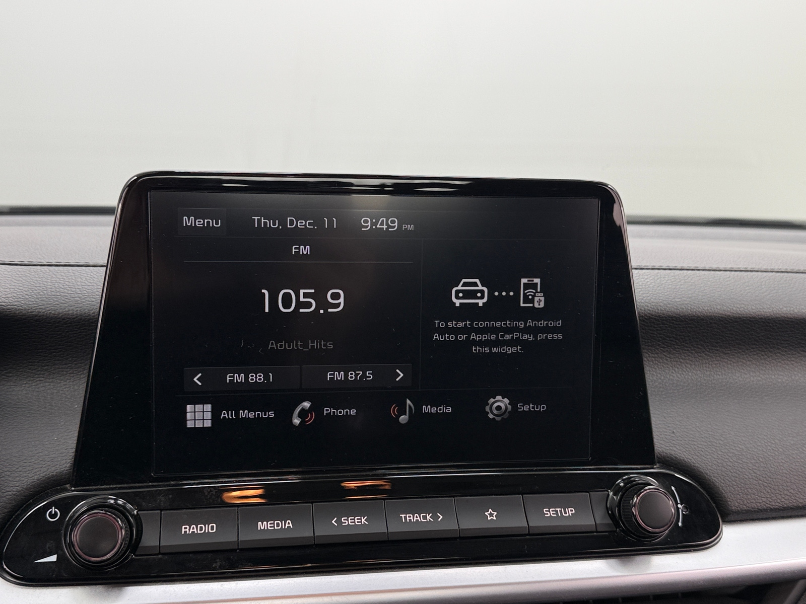 Thumbnail: 2023 Kia Forte - 4