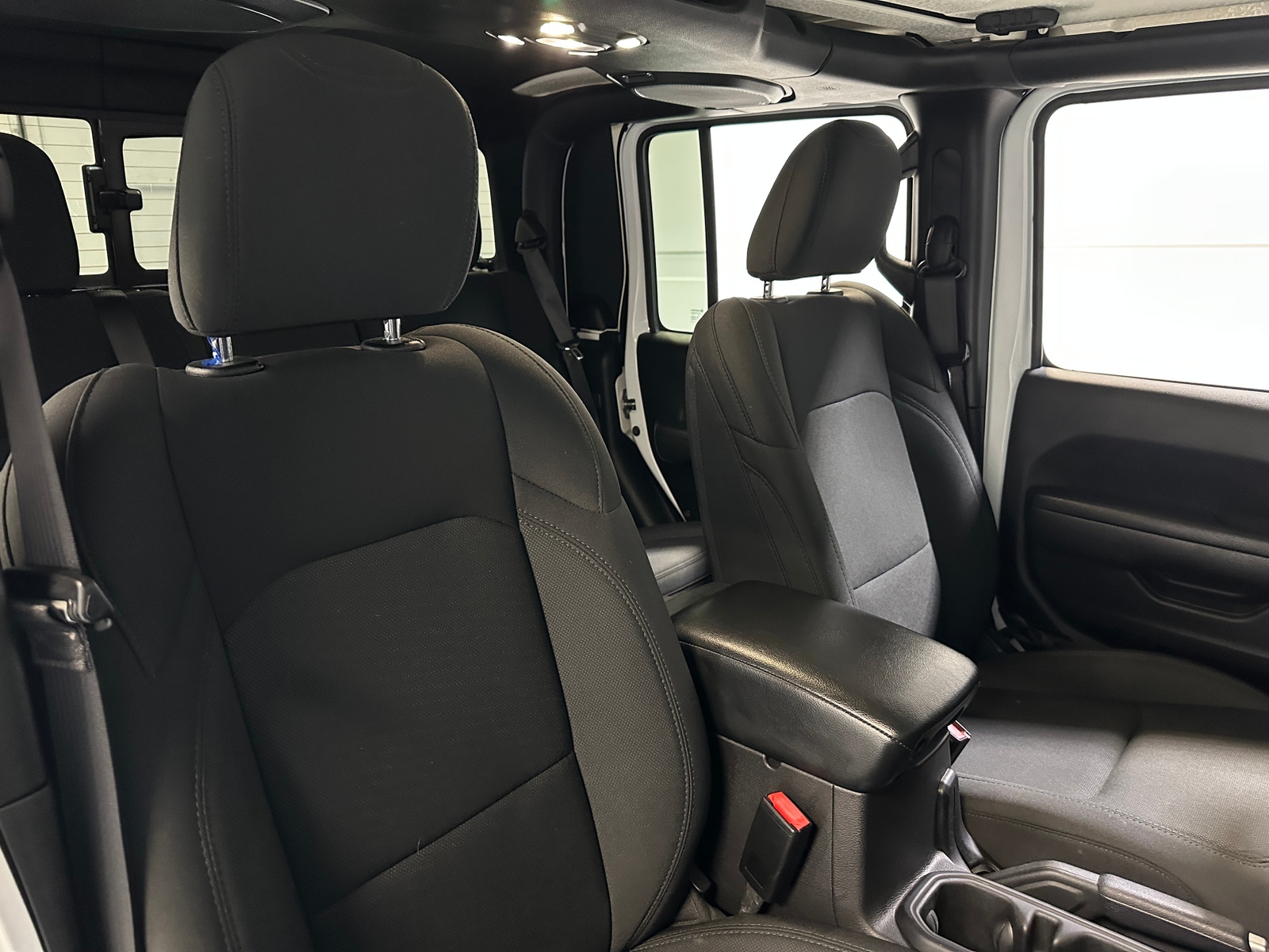 Thumbnail: 2022 Jeep Gladiator - 2