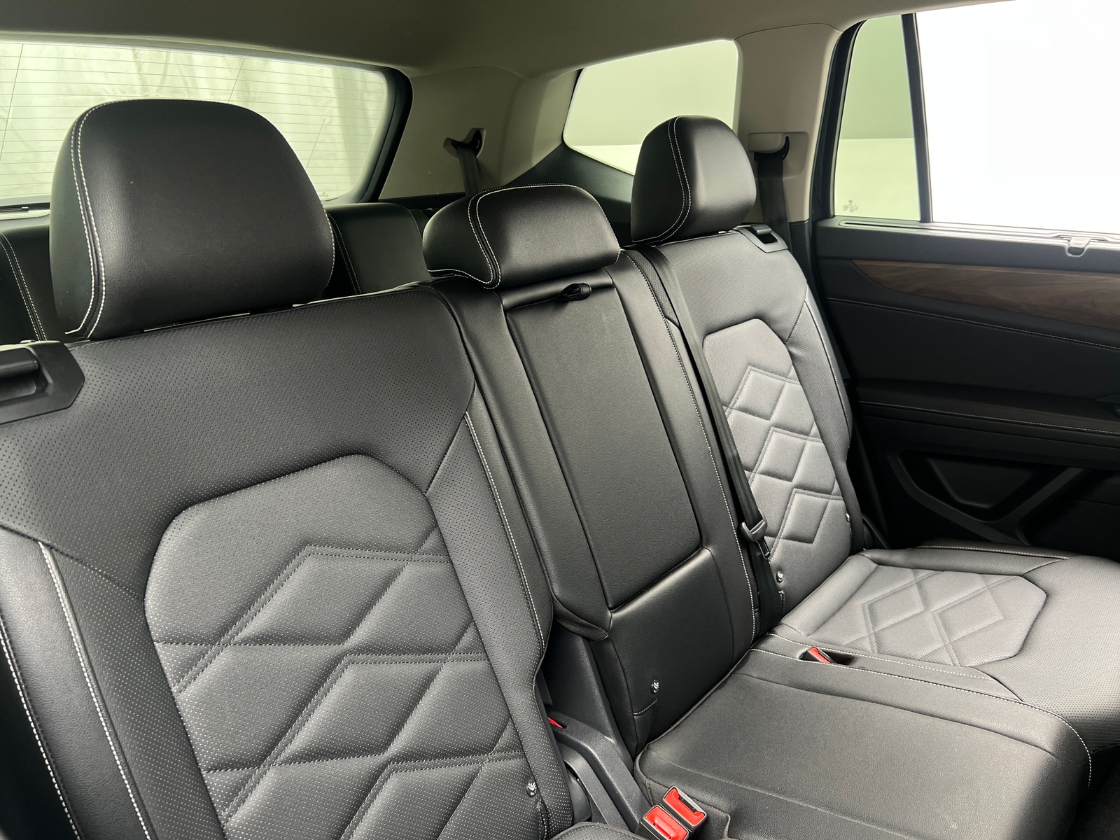 Thumbnail: 2025 Volkswagen Atlas - 5