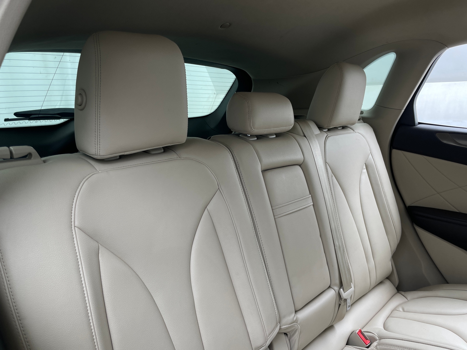 Thumbnail: 2017 Lincoln MKC - 5