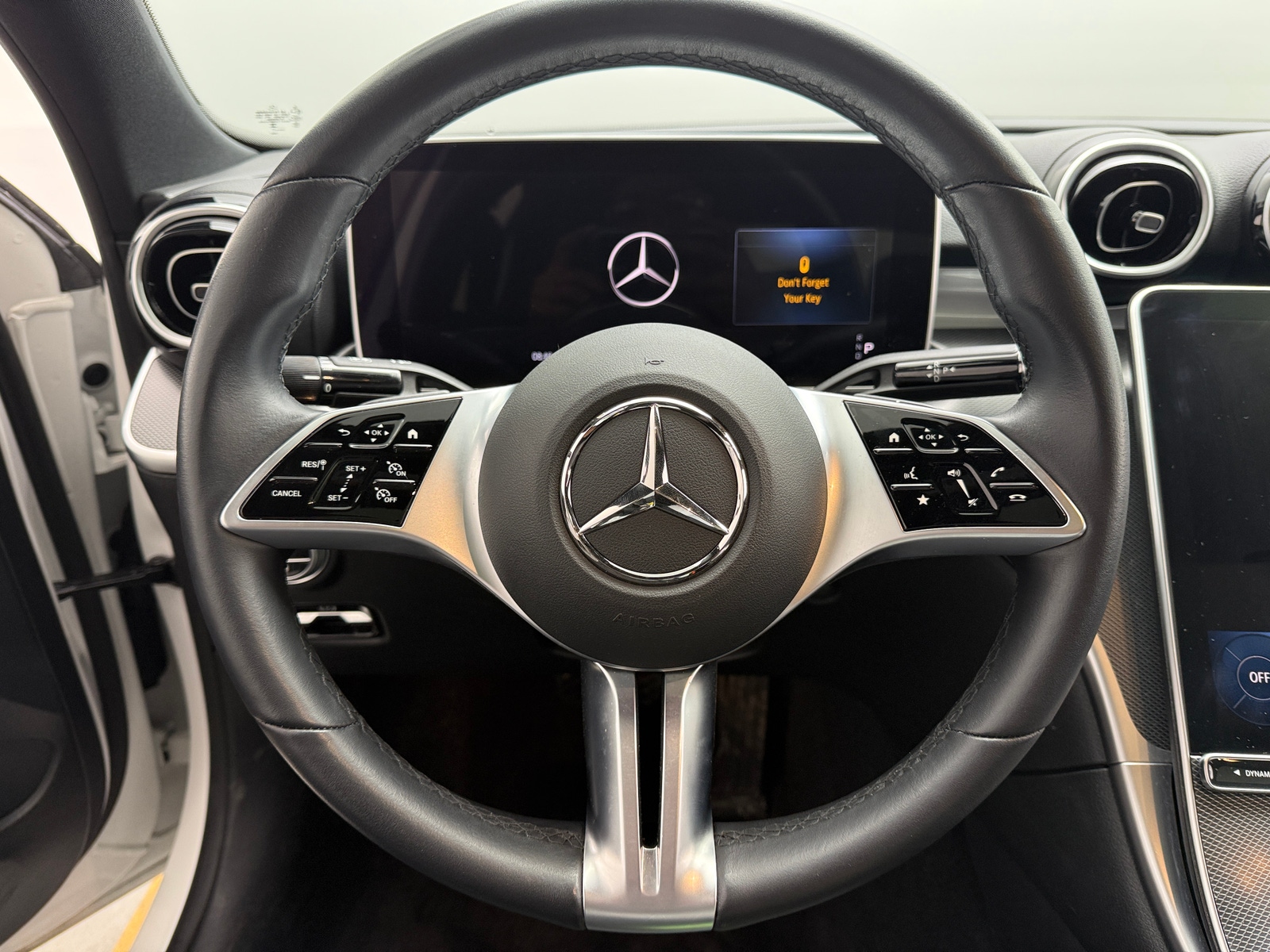 Thumbnail: 2024 Mercedes-Benz C-Class - 4