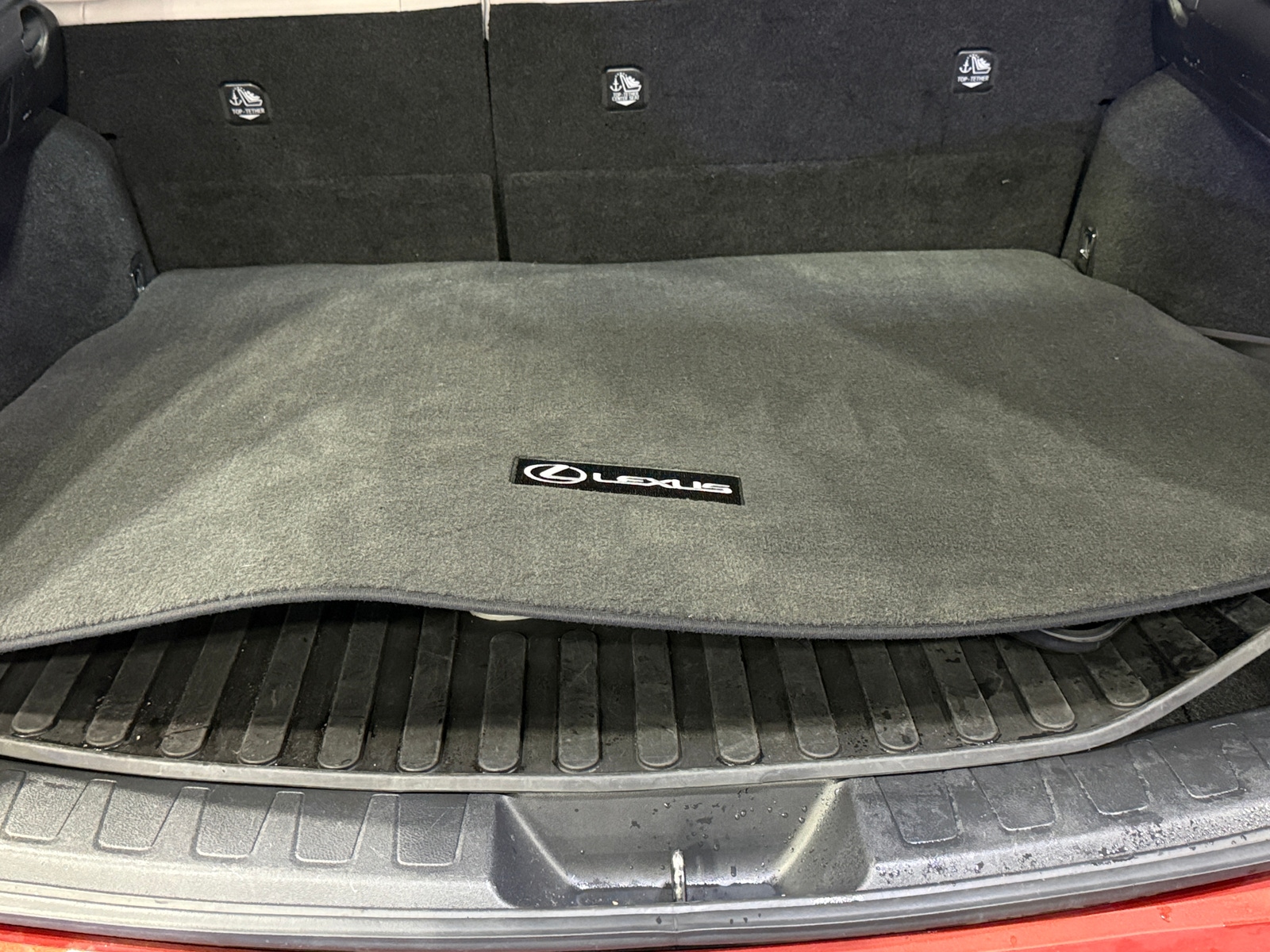 Thumbnail: 2019 Lexus UX - 6