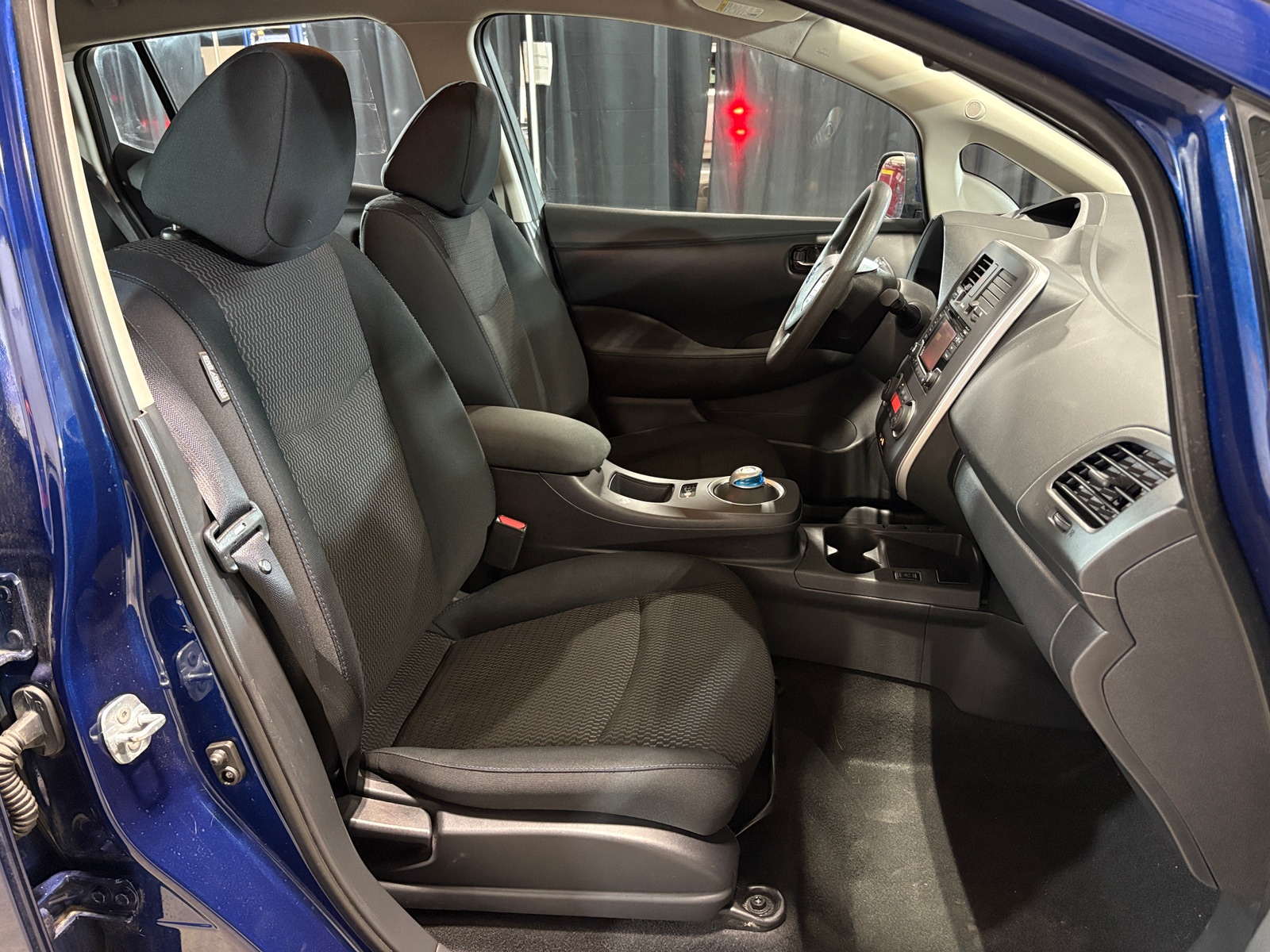 Thumbnail: 2017 Nissan Leaf - 2