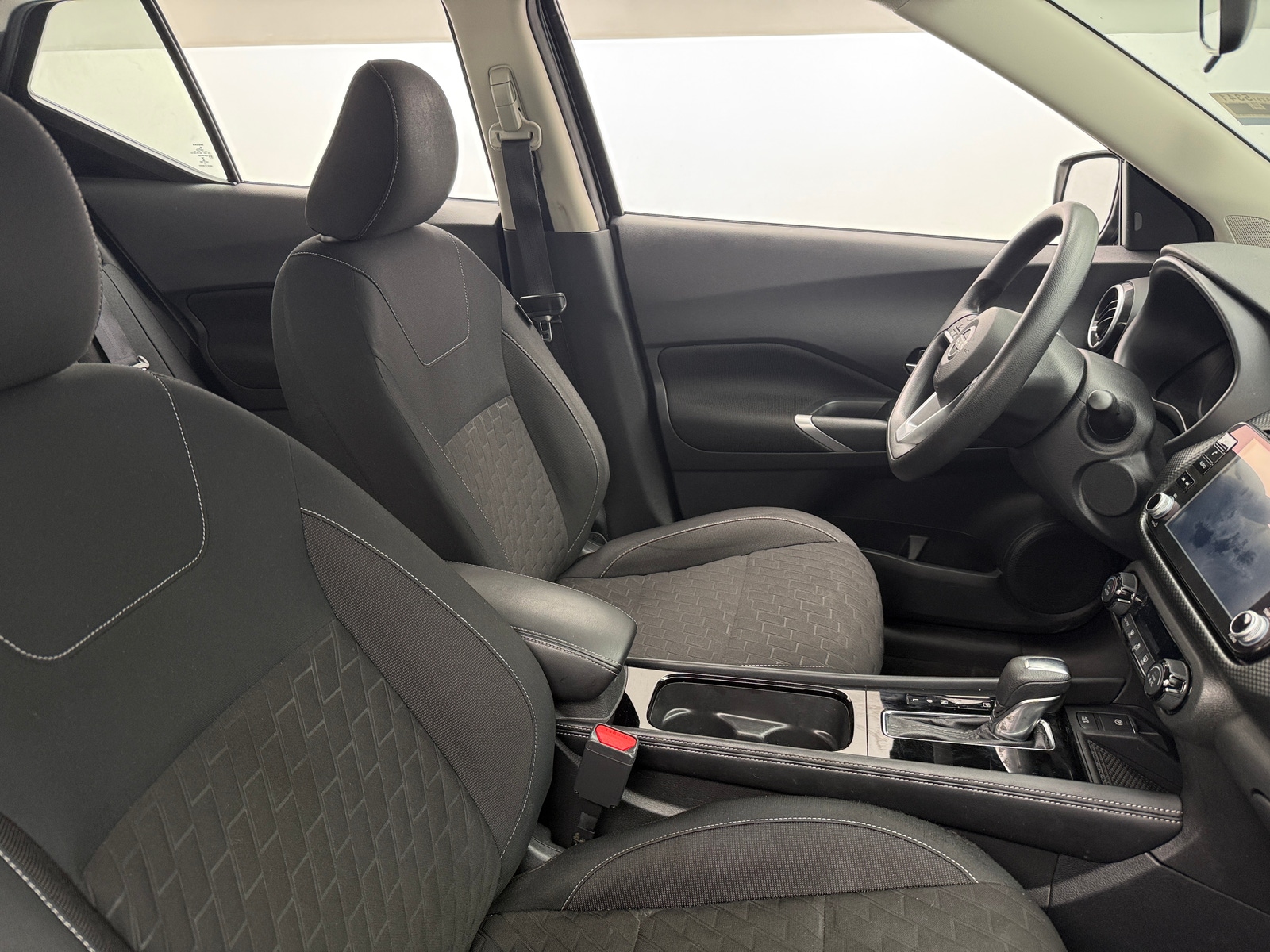 Thumbnail: 2022 Nissan Kicks - 2