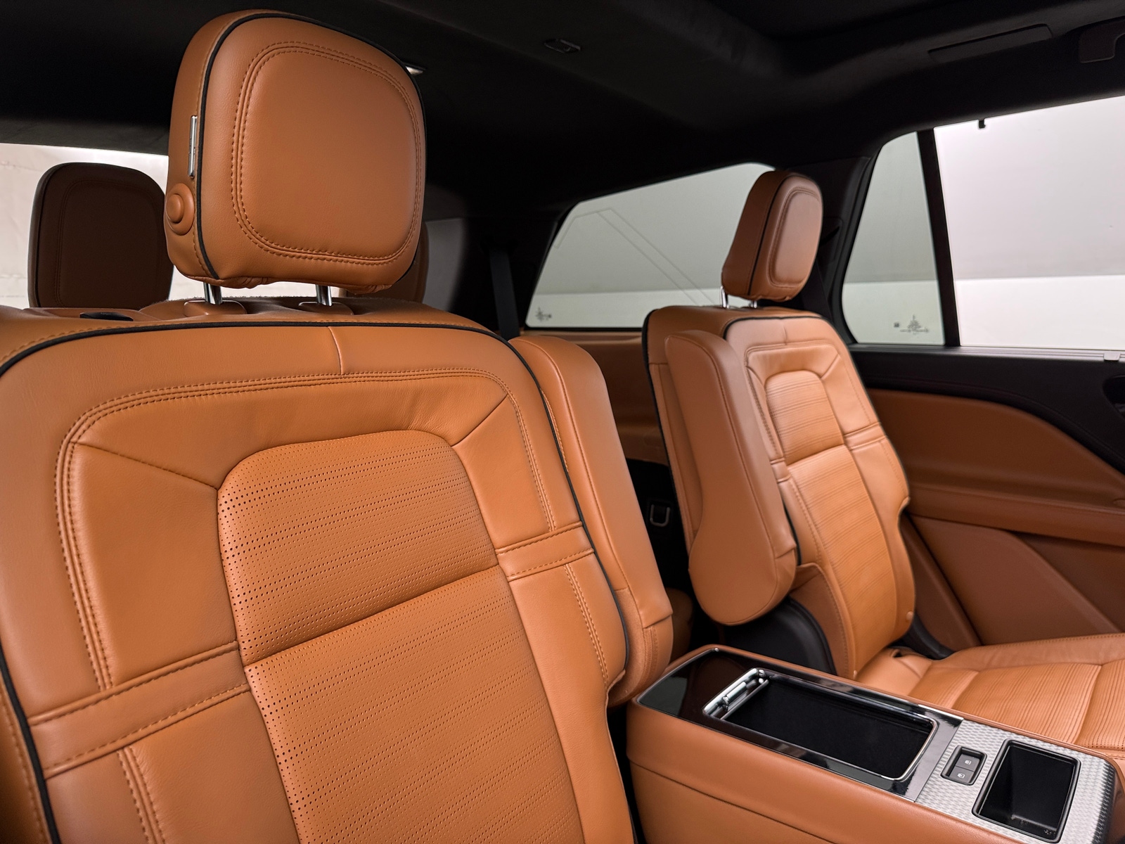 Thumbnail: 2020 Lincoln Aviator - 5