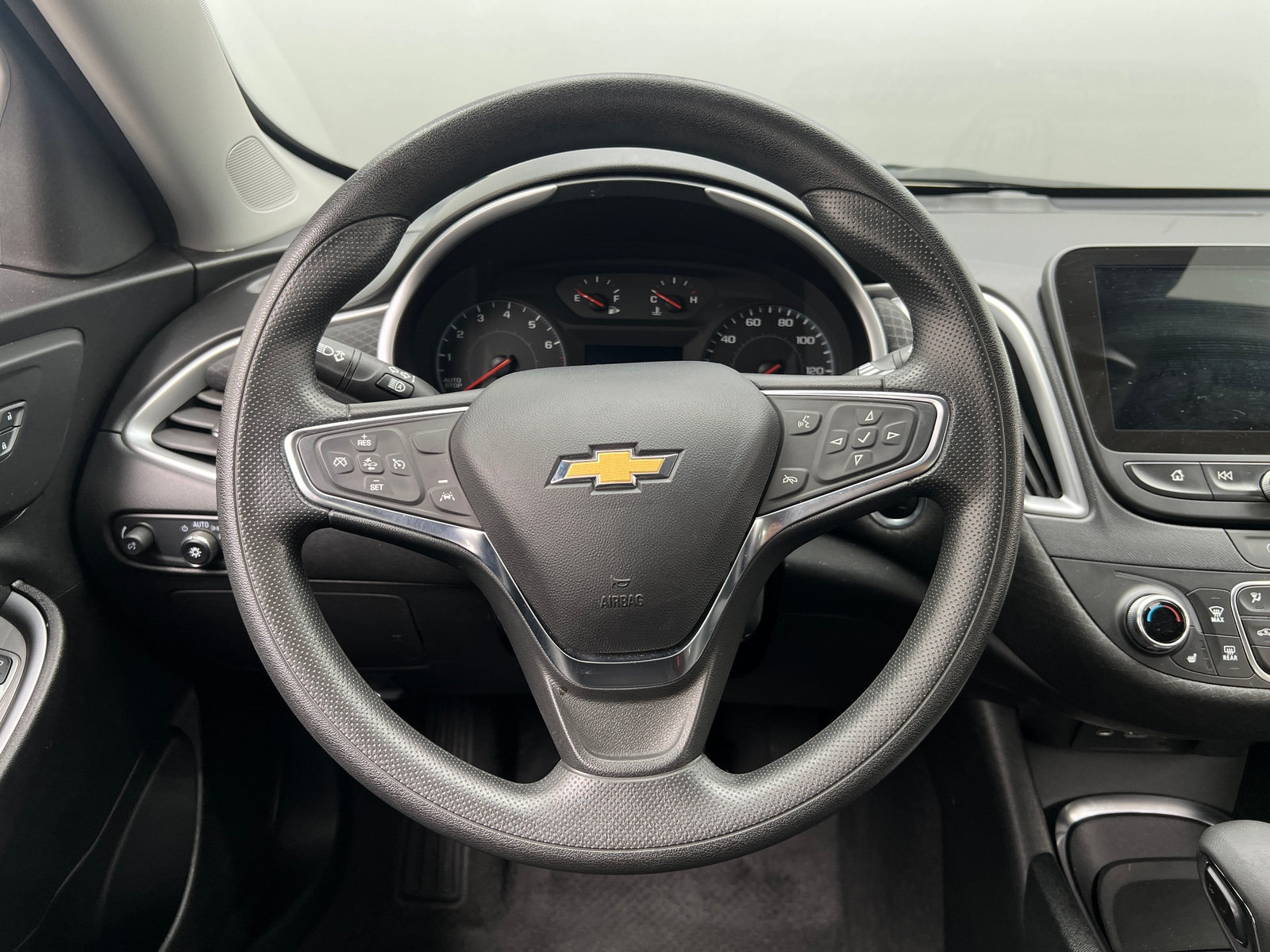 Thumbnail: 2024 Chevrolet Malibu - 5