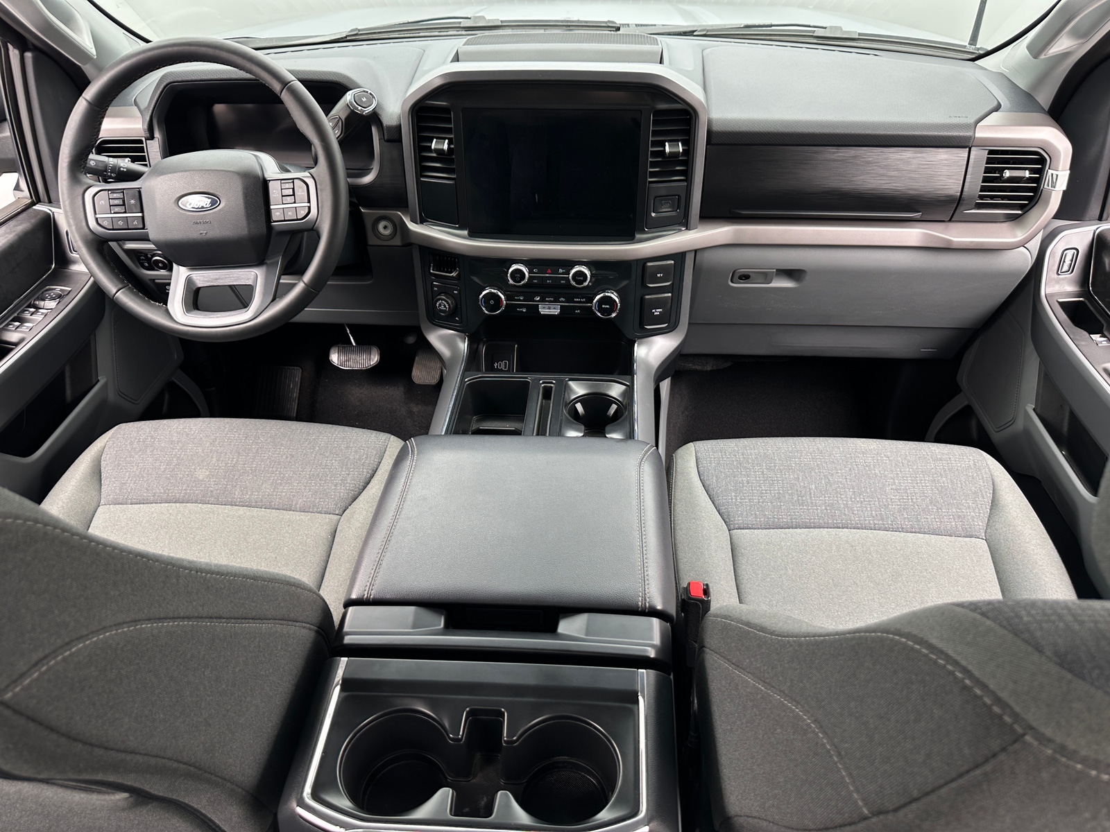 Thumbnail: 2025 Ford Econoline - 3