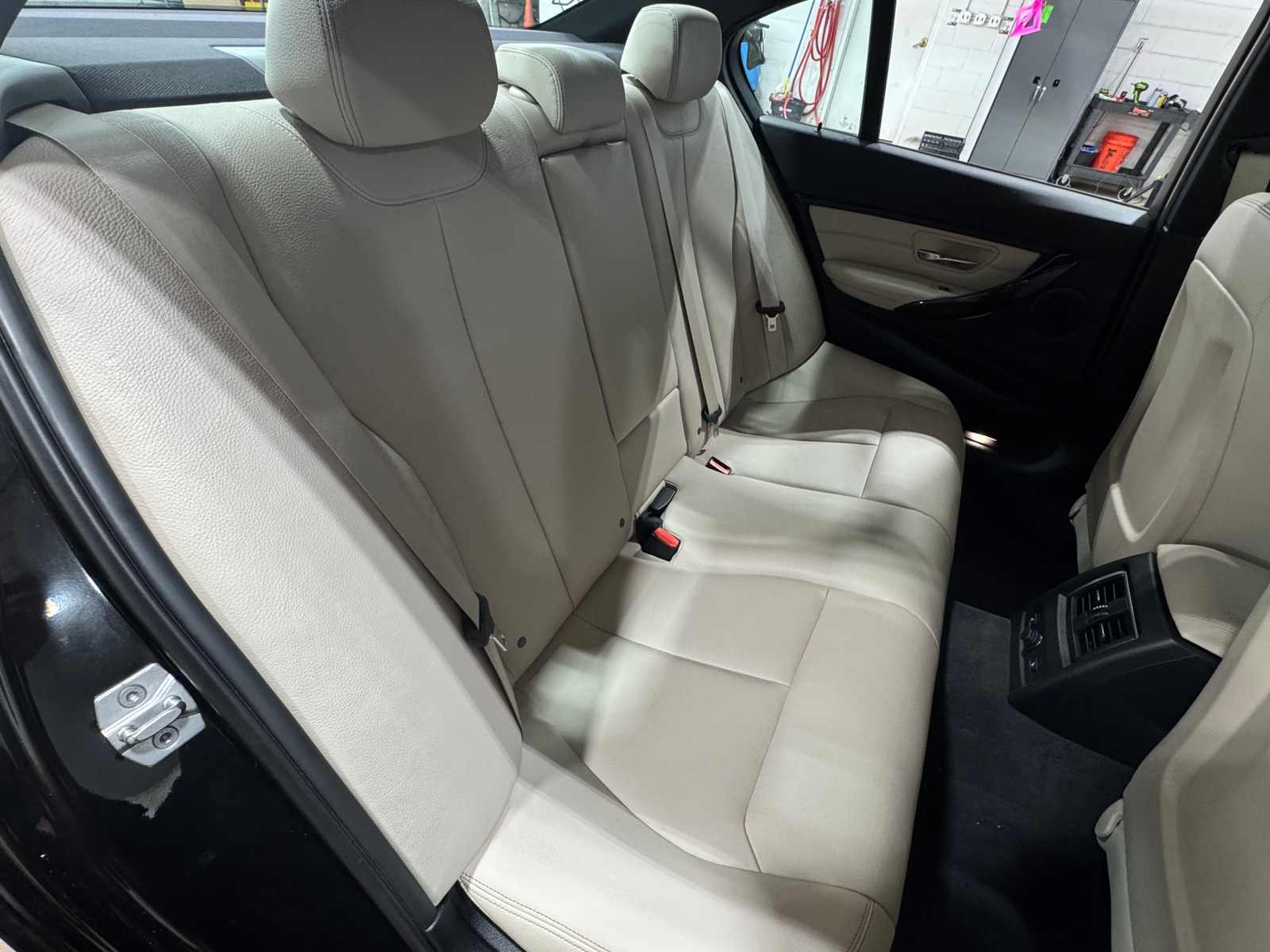 Thumbnail: 2016 BMW 3 Series - 5