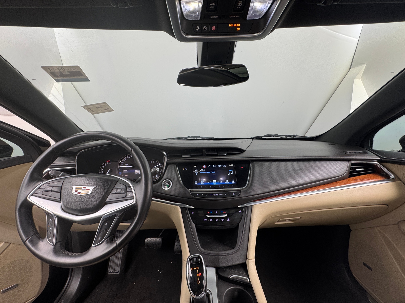Thumbnail: 2017 Cadillac XT5 - 2