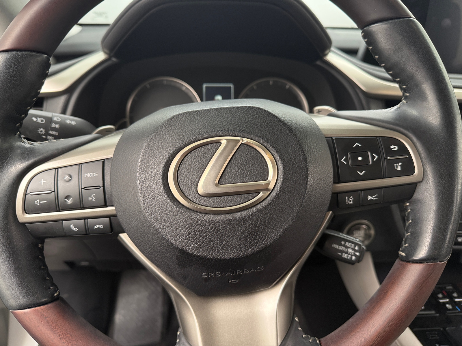 Thumbnail: 2020 Lexus RX - 5