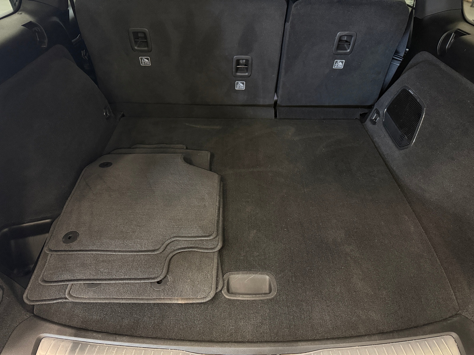 Thumbnail: 2022 Jeep Grand Cherokee - 6