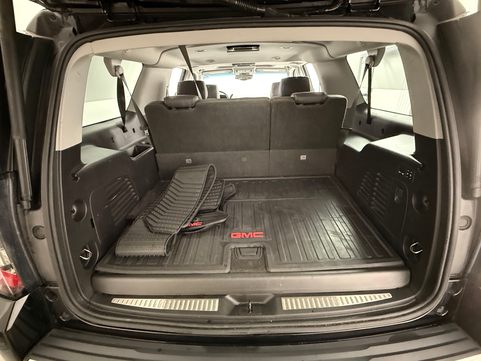 Thumbnail: 2018 GMC Yukon XL - 6