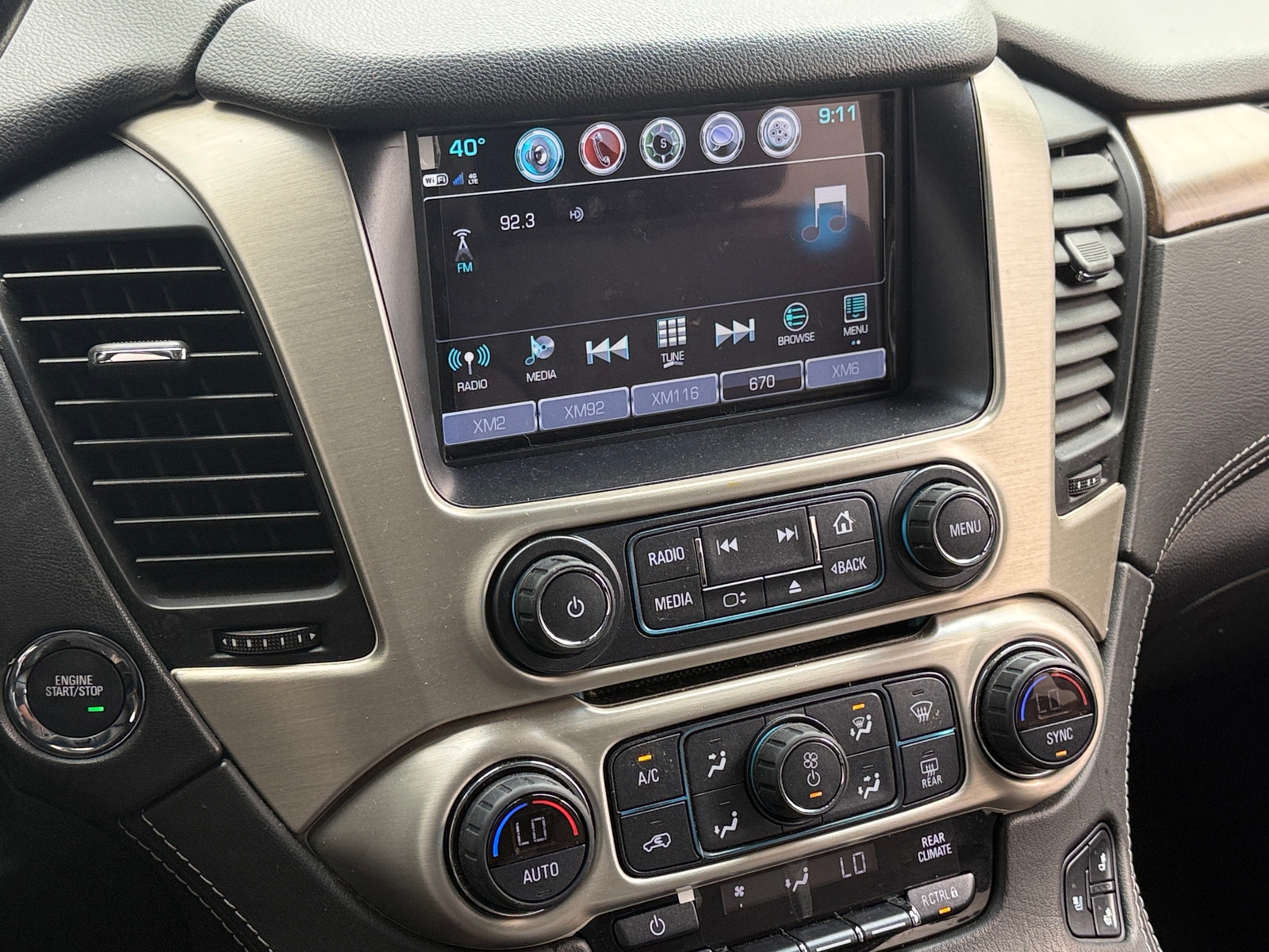 Thumbnail: 2018 GMC Yukon XL - 3