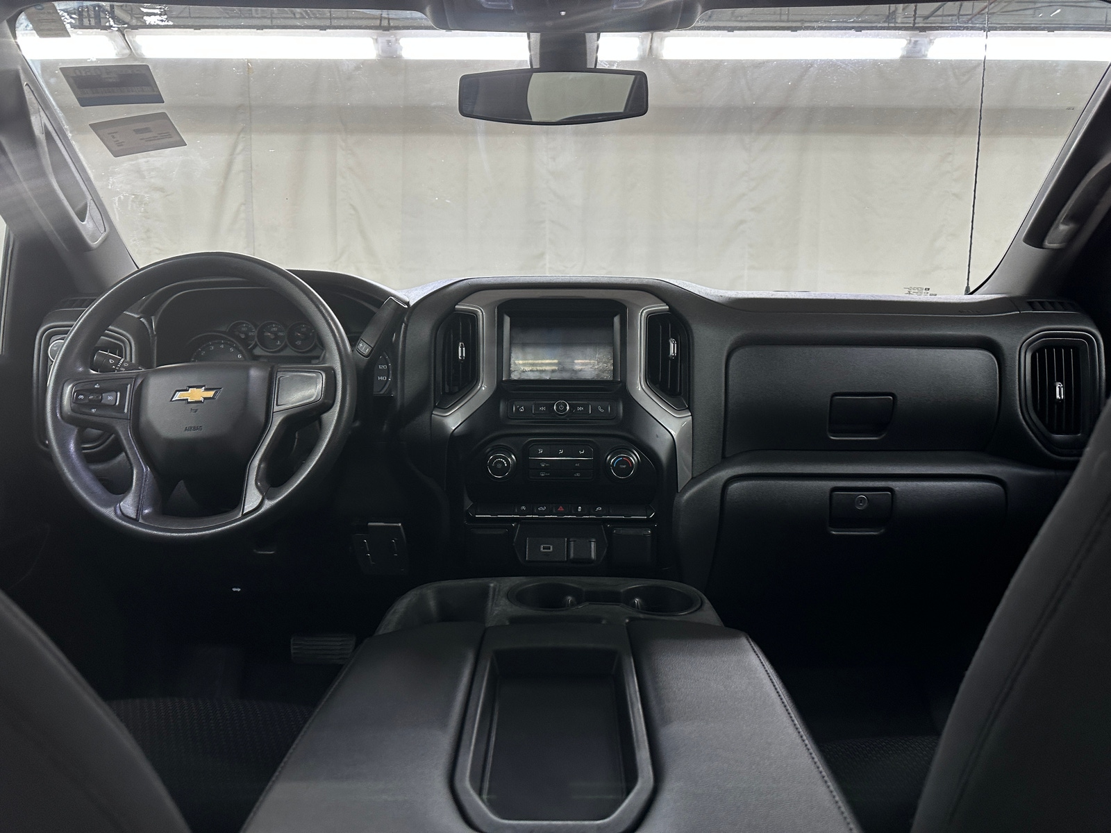 Thumbnail: 2020 Chevrolet Silverado 1500 - 3