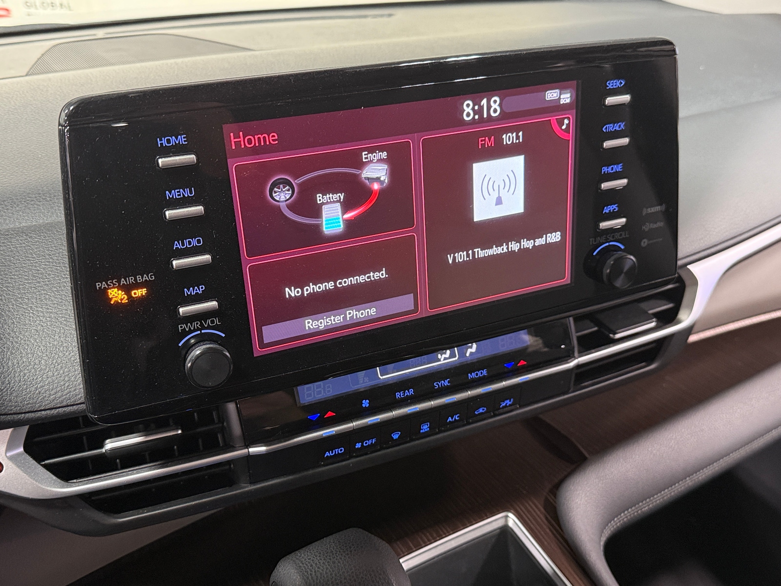 Thumbnail: 2021 Toyota Sienna - 4