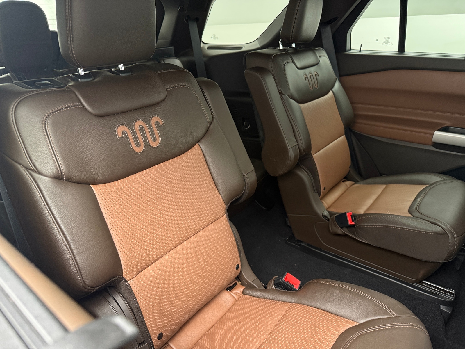 Thumbnail: 2022 Ford Explorer - 5