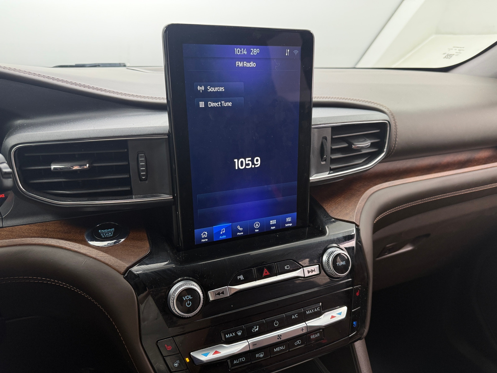 Thumbnail: 2022 Ford Explorer - 3