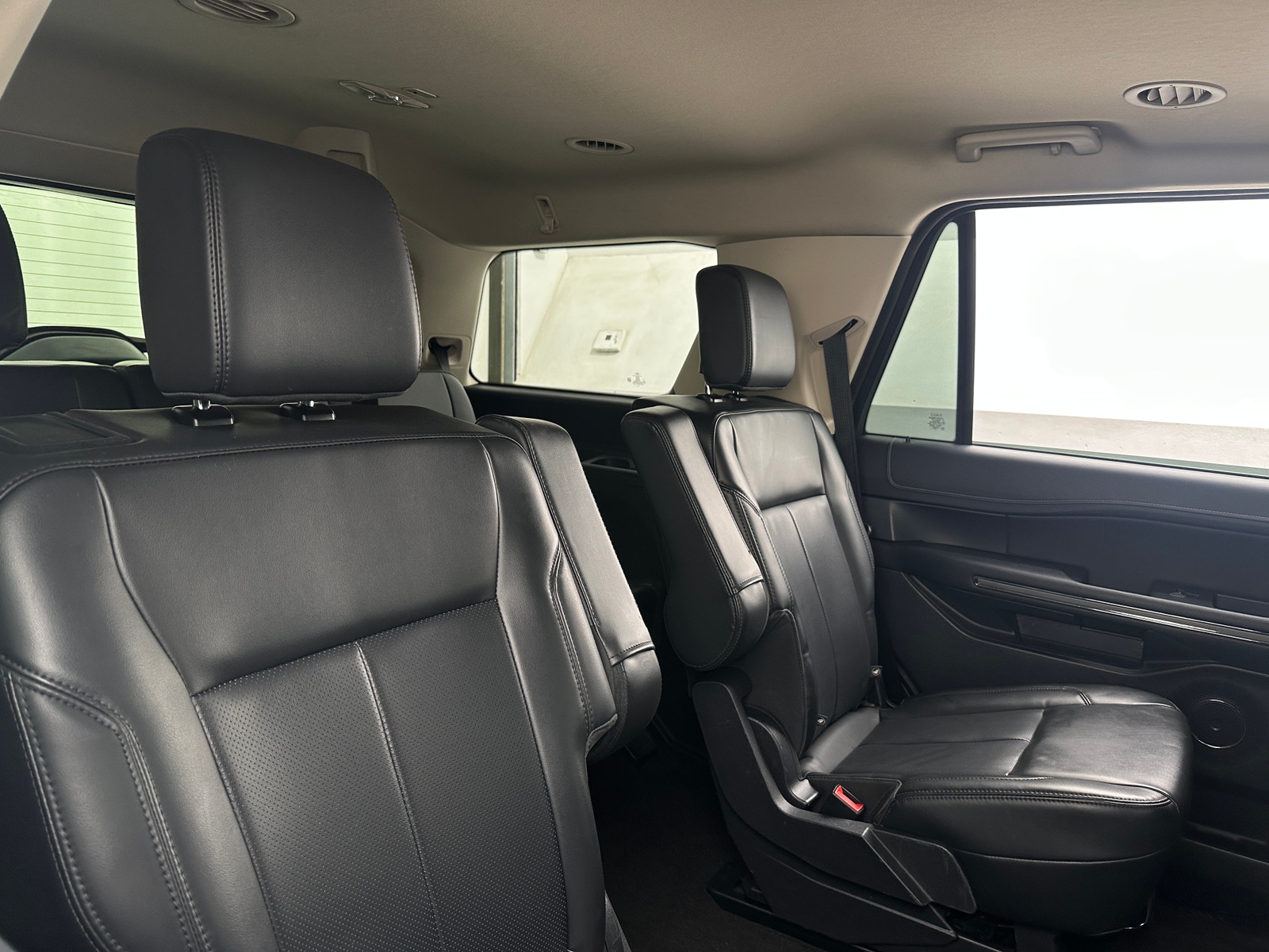 Thumbnail: 2022 Ford Expedition - 6