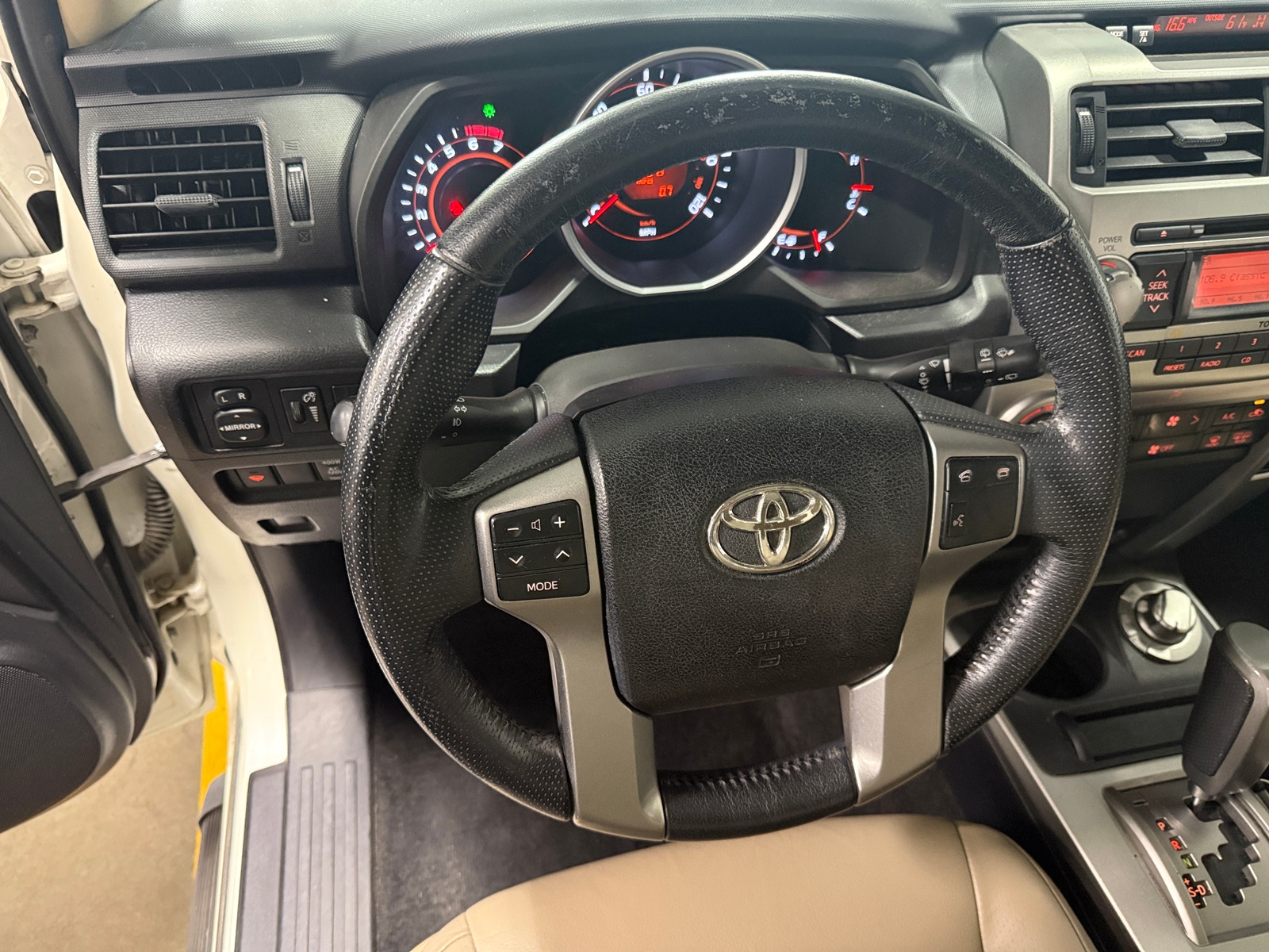 Thumbnail: 2010 Toyota 4Runner - 4