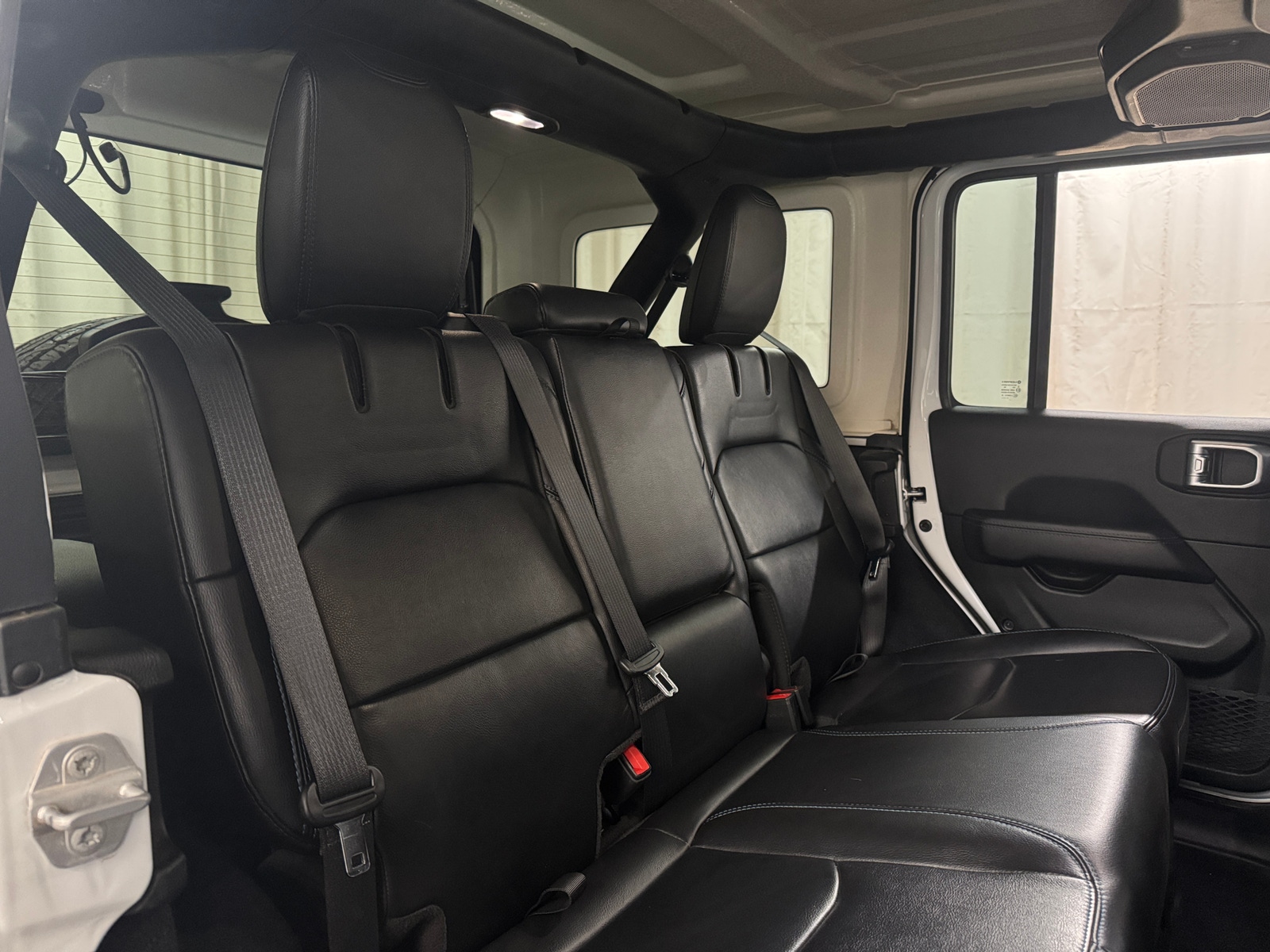 Thumbnail: 2021 Jeep Wrangler - 5