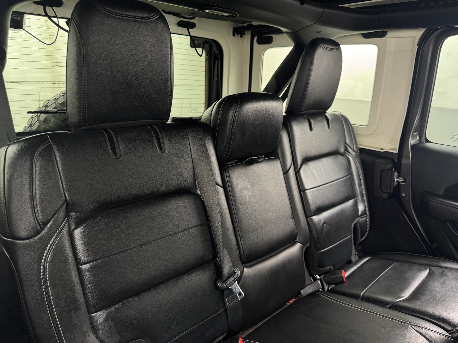 Thumbnail: 2019 Jeep Wrangler - 5