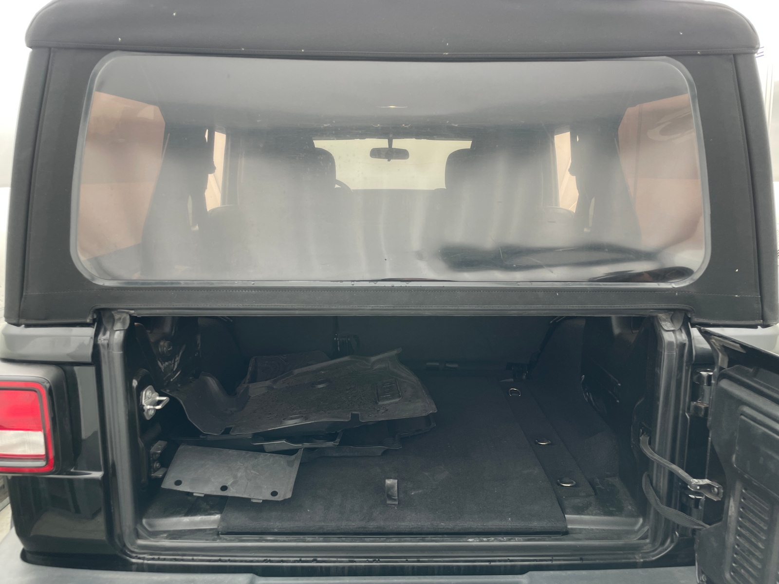 Thumbnail: 2020 Jeep Wrangler - 7