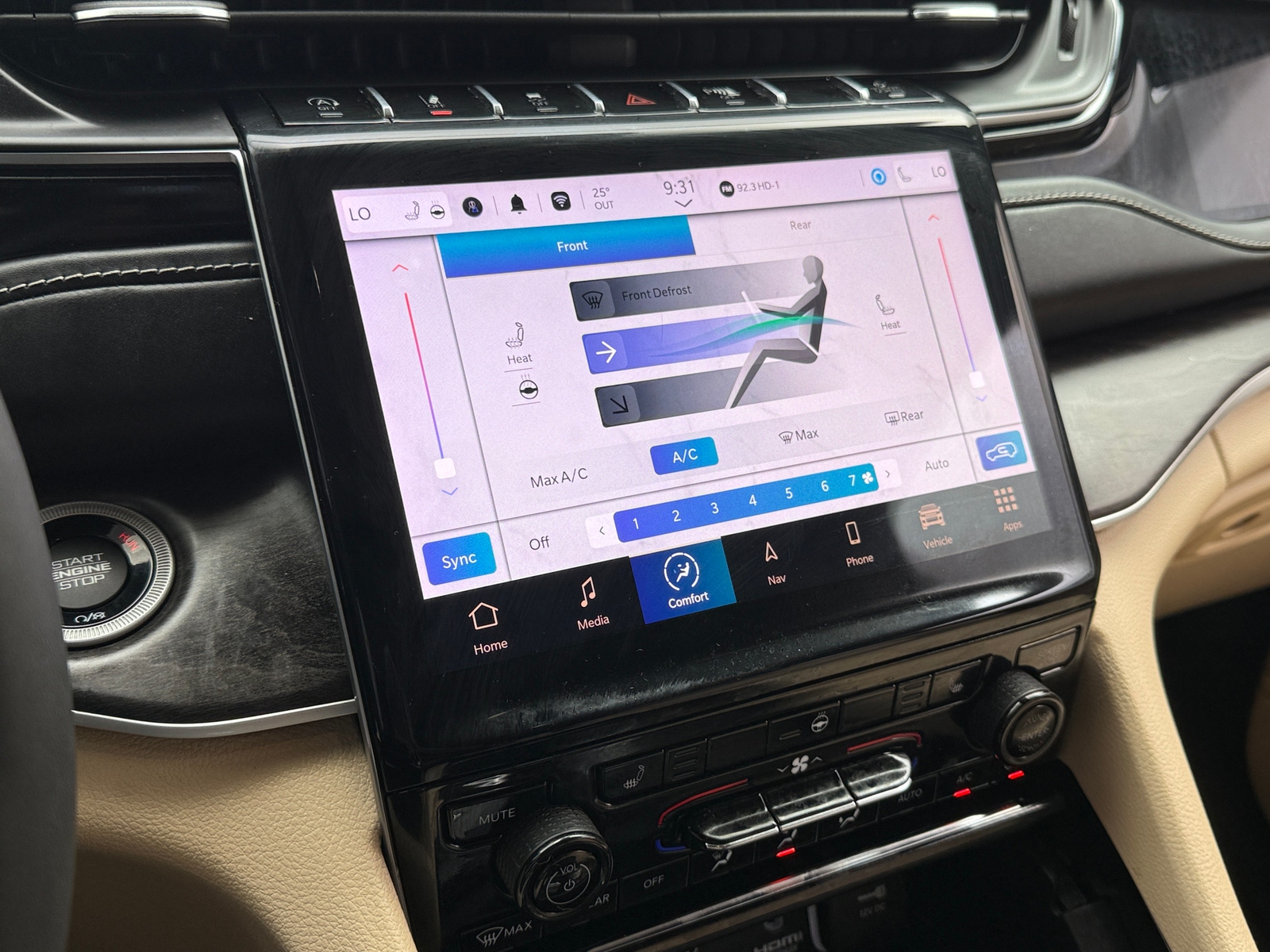 Thumbnail: 2023 Jeep Grand Cherokee L - 3