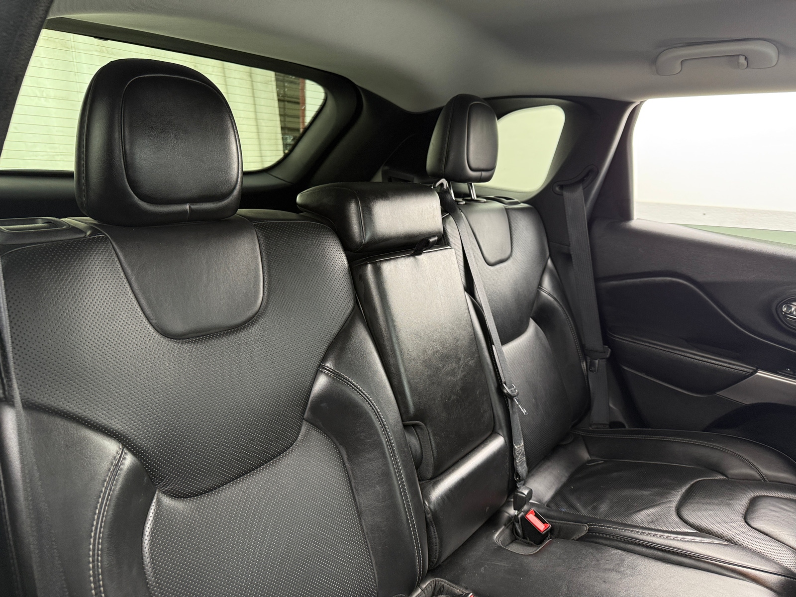 Thumbnail: 2020 Jeep Cherokee - 5