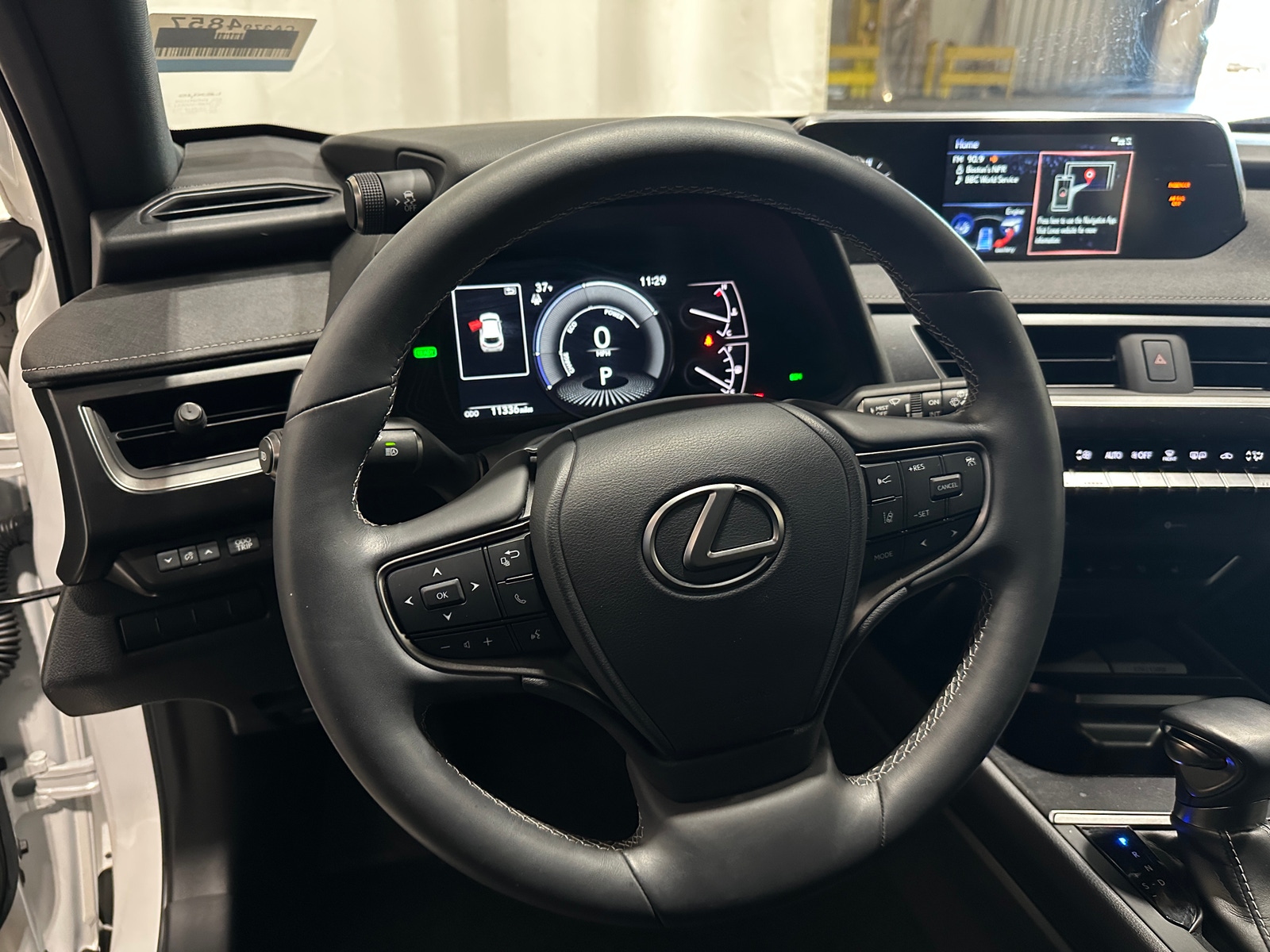 Thumbnail: 2022 Lexus UX - 4