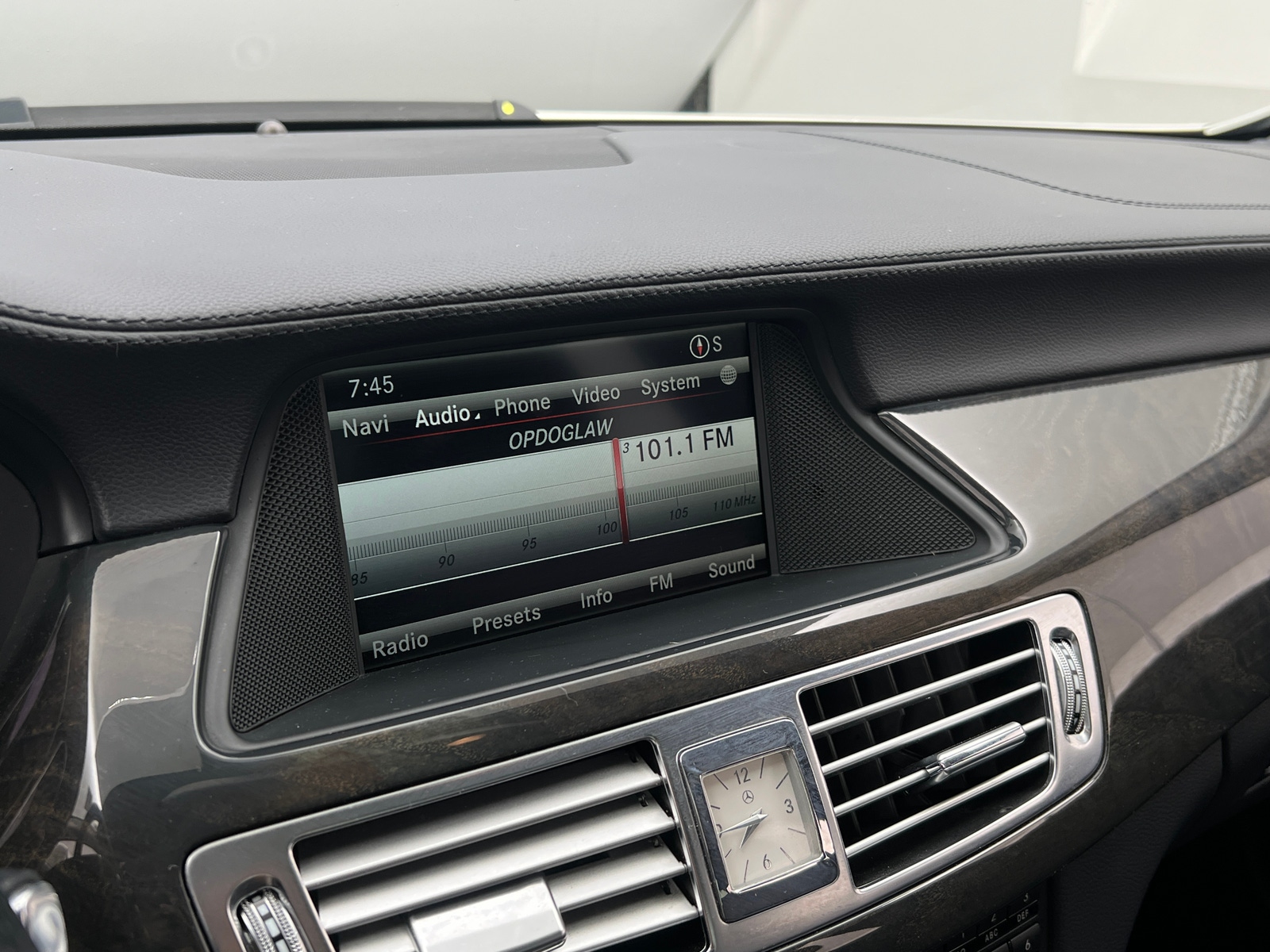 Thumbnail: 2014 Mercedes-Benz CLS - 3