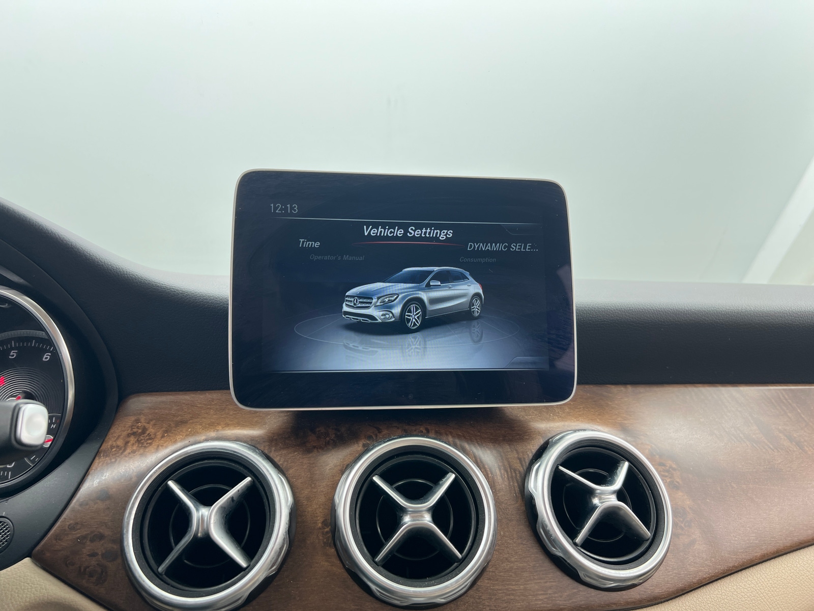 Thumbnail: 2019 Mercedes-Benz GLA - 3