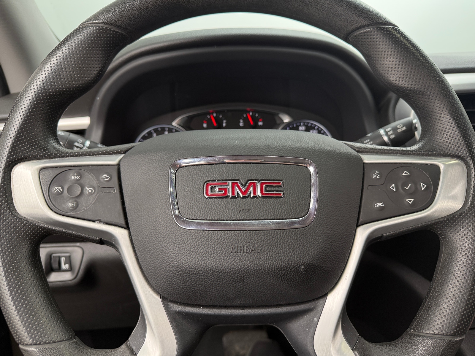 Thumbnail: 2023 GMC Acadia - 5