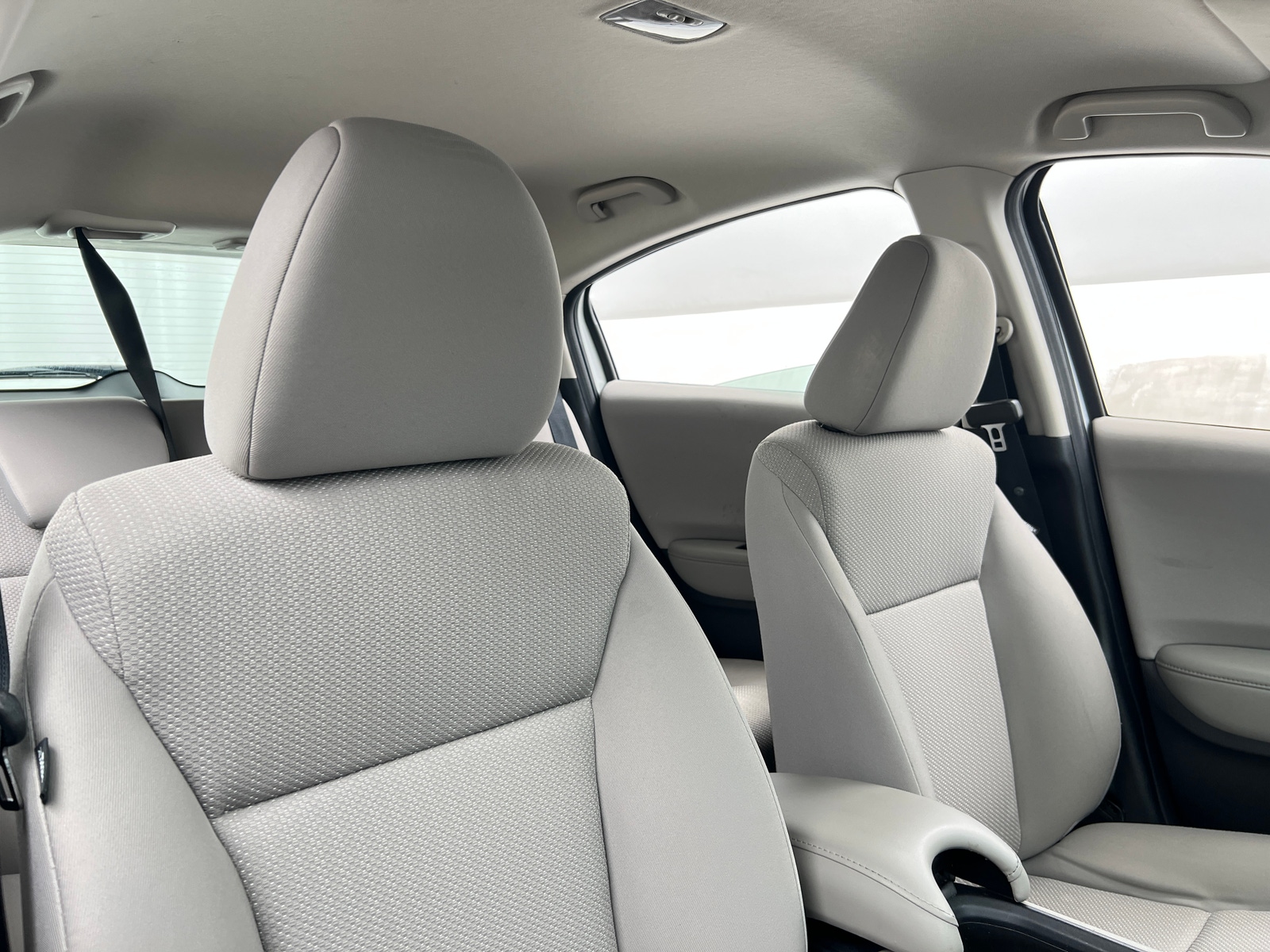 Thumbnail: 2016 Honda HR-V - 2