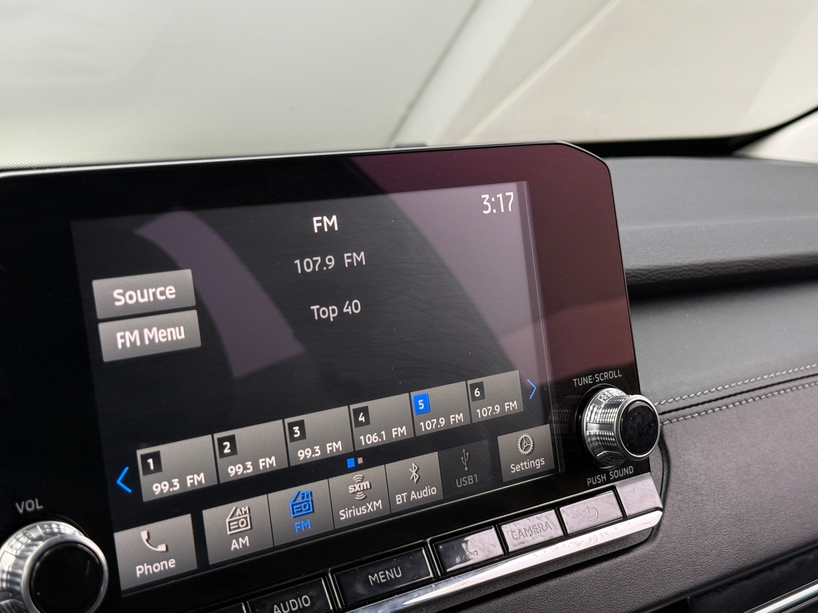 Thumbnail: 2024 Mitsubishi Outlander - 4